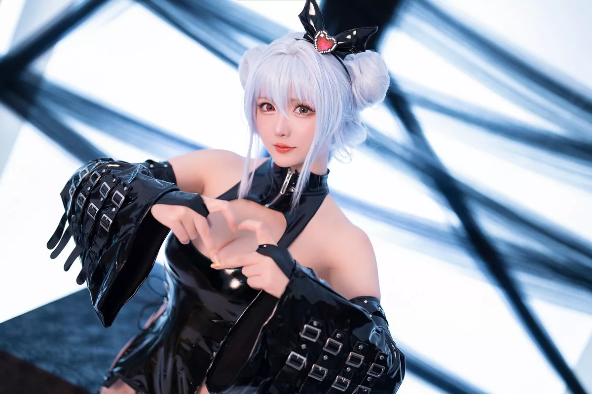 Coser小姐姐星之迟迟水蓝小恶魔主题性感黑色皮质情趣服饰秀翘臀美腿诱惑写真59P