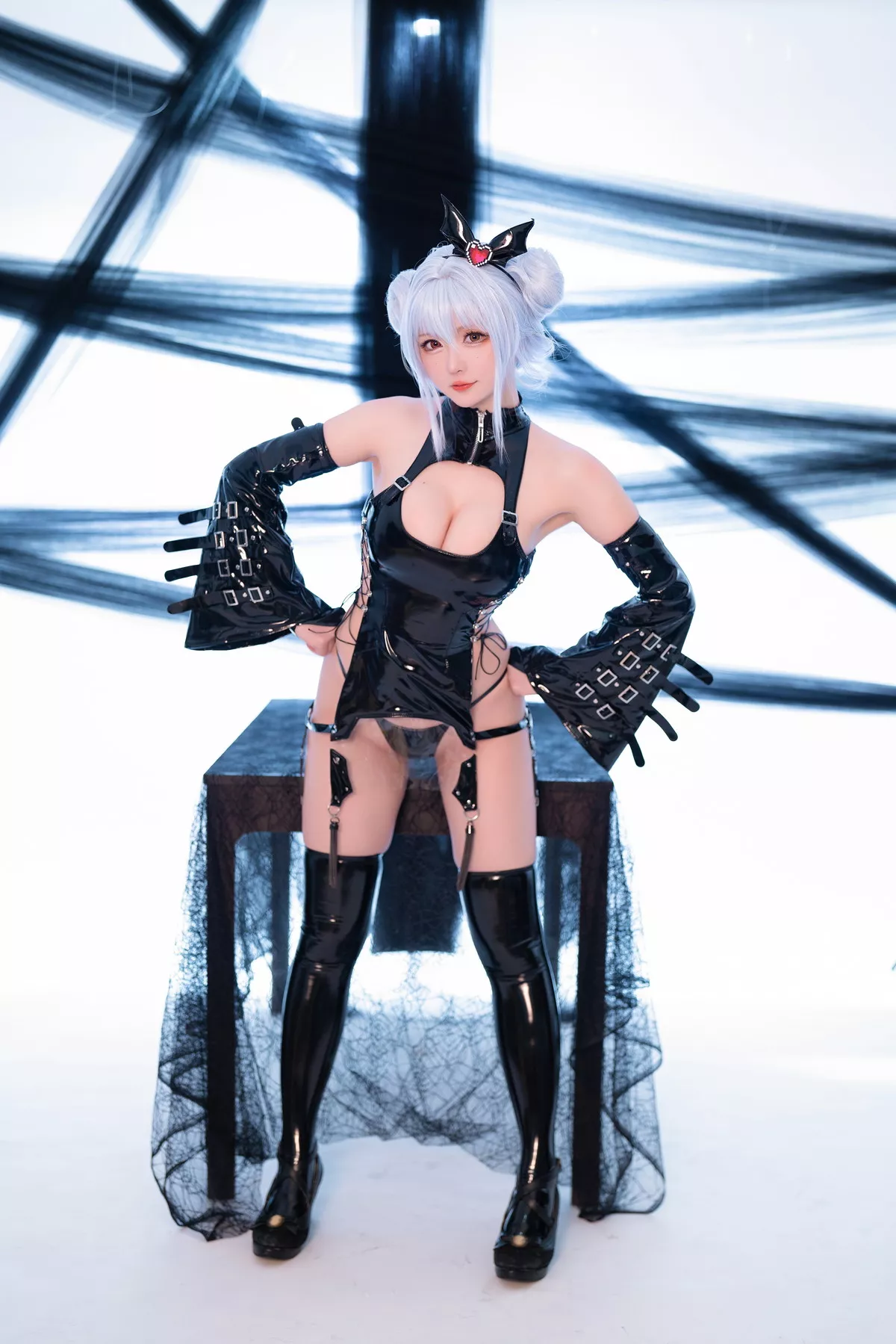 Coser小姐姐星之迟迟水蓝小恶魔主题性感黑色皮质情趣服饰秀翘臀美腿诱惑写真59P