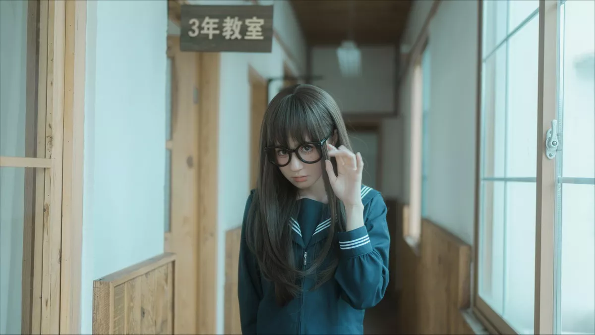 网络美女西园寺南歌与班长的游戏主题教室里性感制服露黑色蕾丝内衣诱惑写真137P