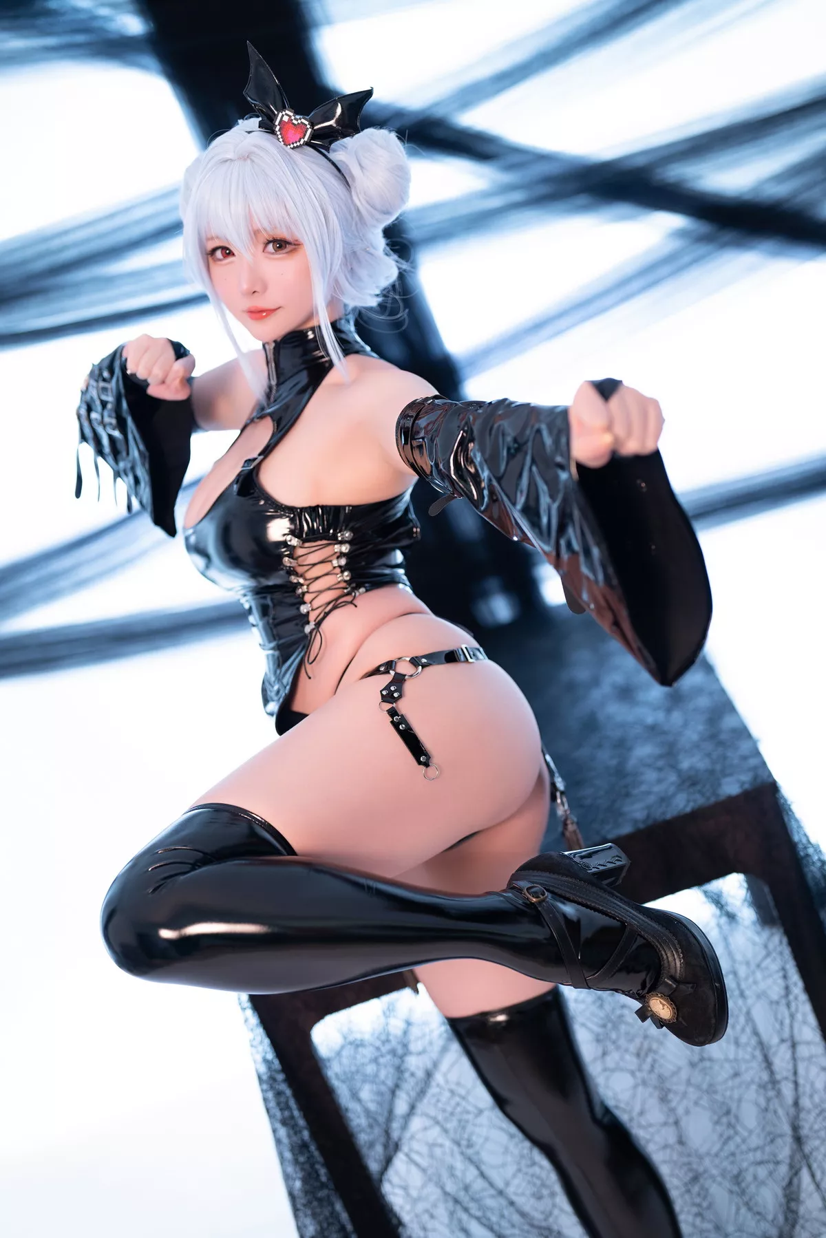 Coser小姐姐星之迟迟水蓝小恶魔主题性感黑色皮质情趣服饰秀翘臀美腿诱惑写真59P