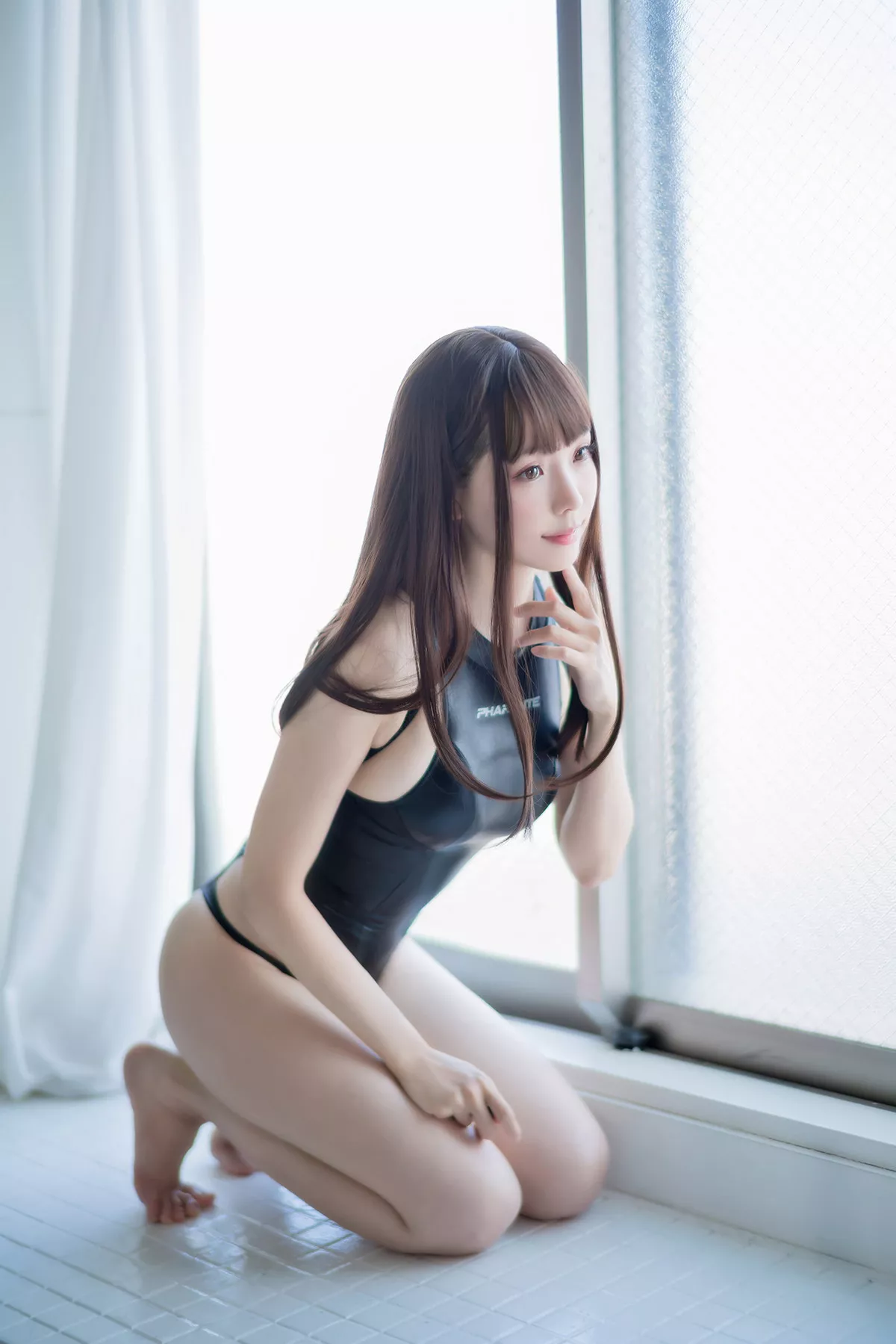 Coser妹子Ely_eee竞泳水手服主题泳池黑色皮质连体泳衣秀完美身材诱惑写真73P