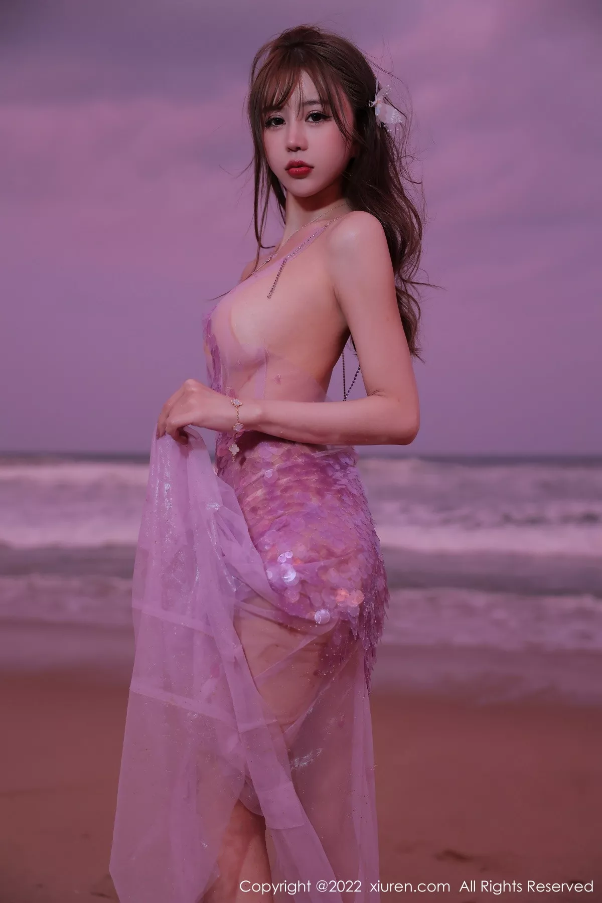 XiuRen第5890期_模特tina_甜仔海南旅拍沙滩场景粉色真空裙秀凹凸身材诱惑写真53P