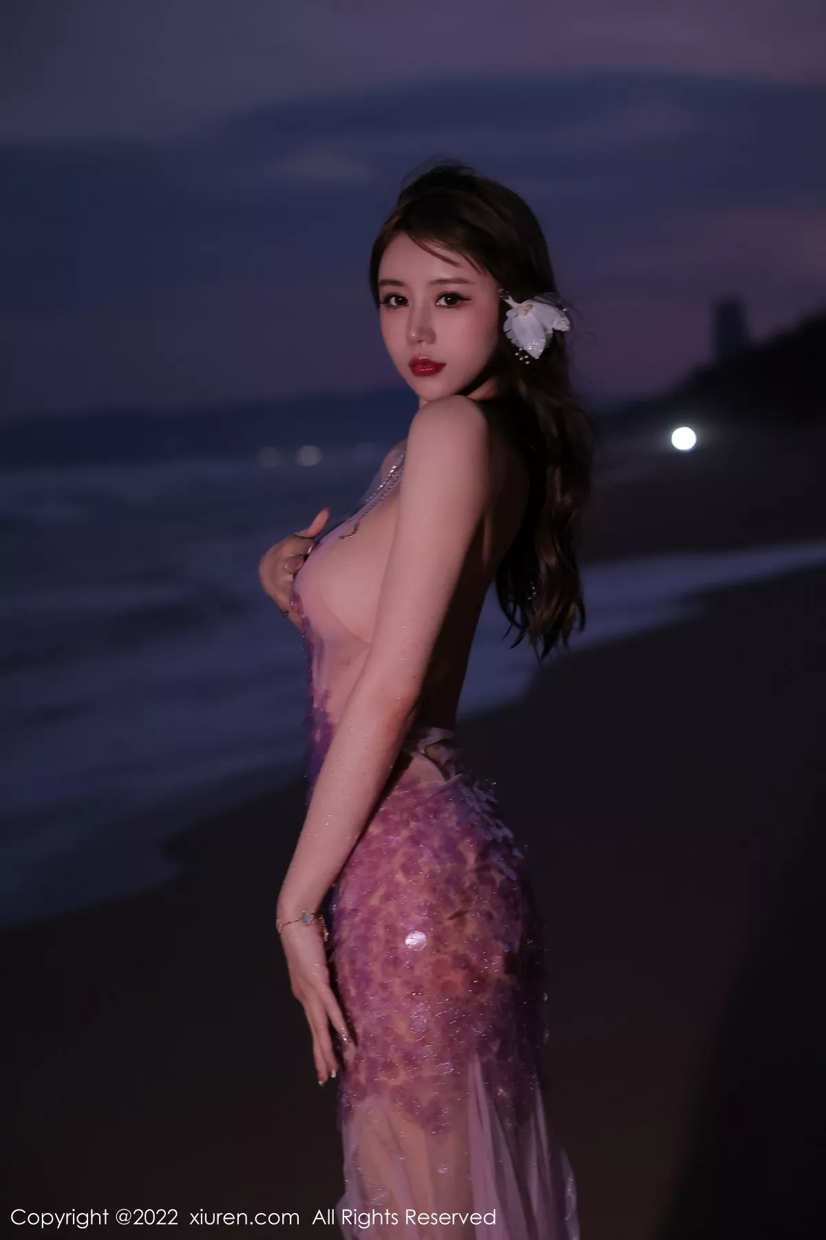 XiuRen第5890期_模特tina_甜仔海南旅拍沙滩场景粉色真空裙秀凹凸身材诱惑写真53P