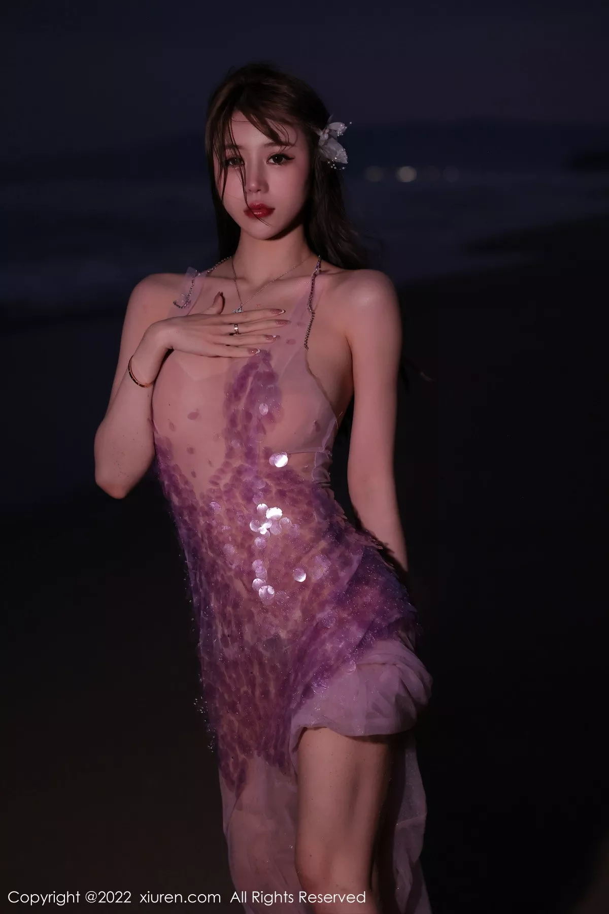 XiuRen第5890期_模特tina_甜仔海南旅拍沙滩场景粉色真空裙秀凹凸身材诱惑写真53P