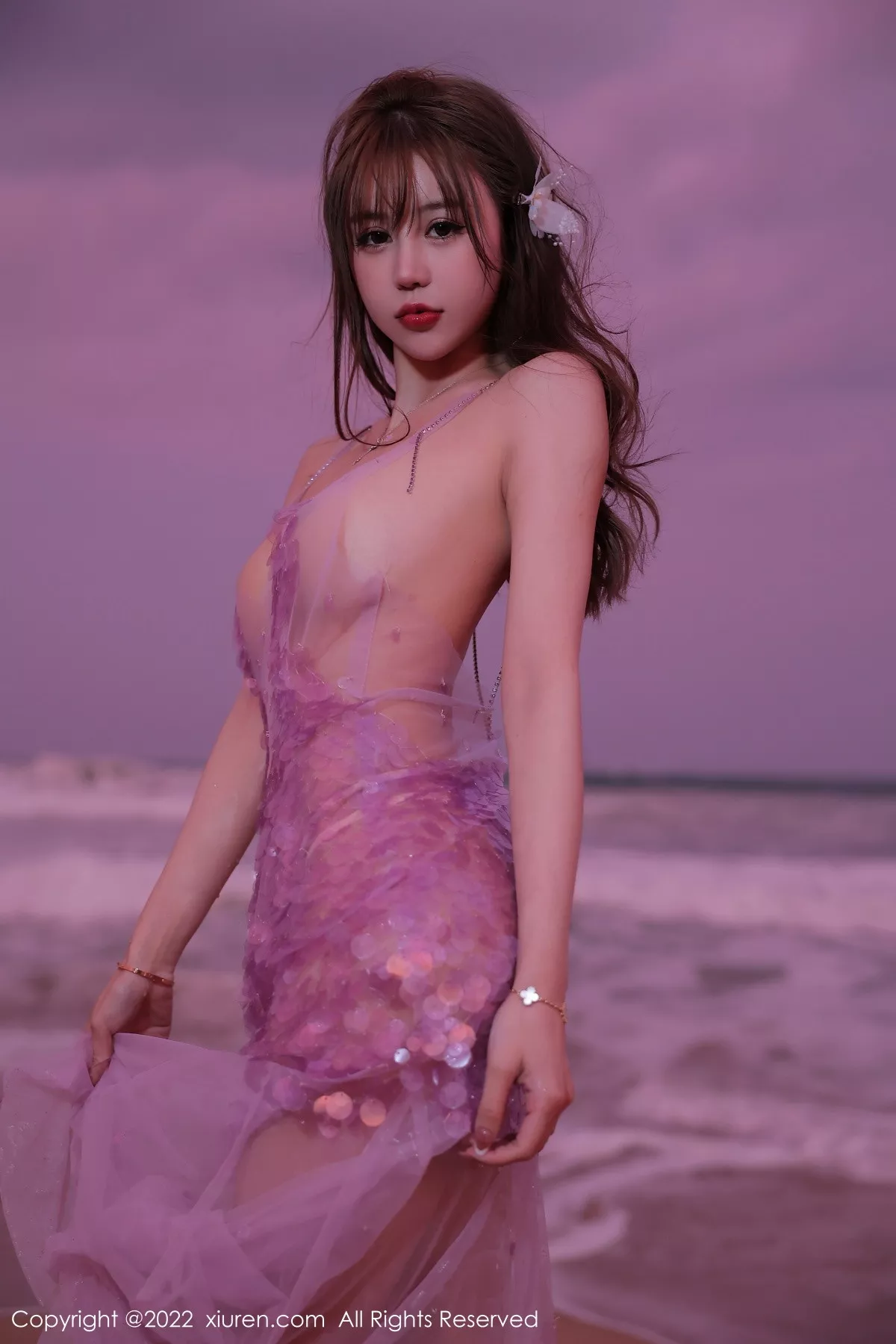XiuRen第5890期_模特tina_甜仔海南旅拍沙滩场景粉色真空裙秀凹凸身材诱惑写真53P