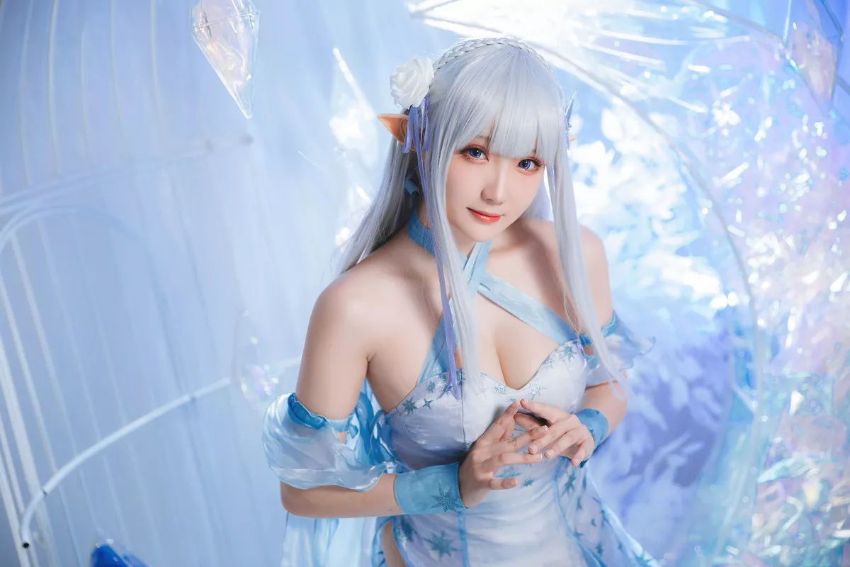 Coser美女瓜希酱水晶礼服主题绝美精灵装扮性感薄纱礼裙秀白嫩肌肤诱惑写真28P