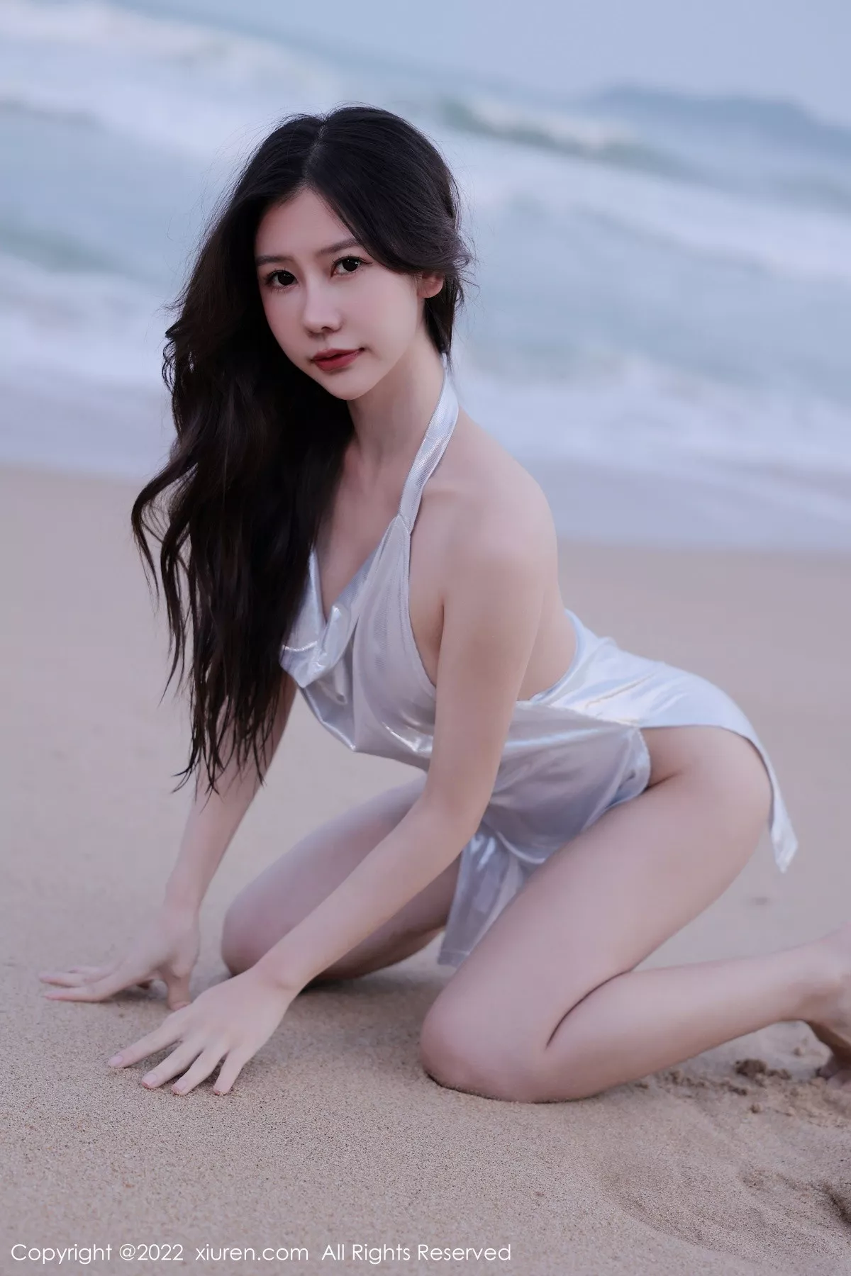 XiuRen第5990期_模特尹甜甜海滩场景性感蓝绿色比基尼秀完美身材迷人诱惑写真65P