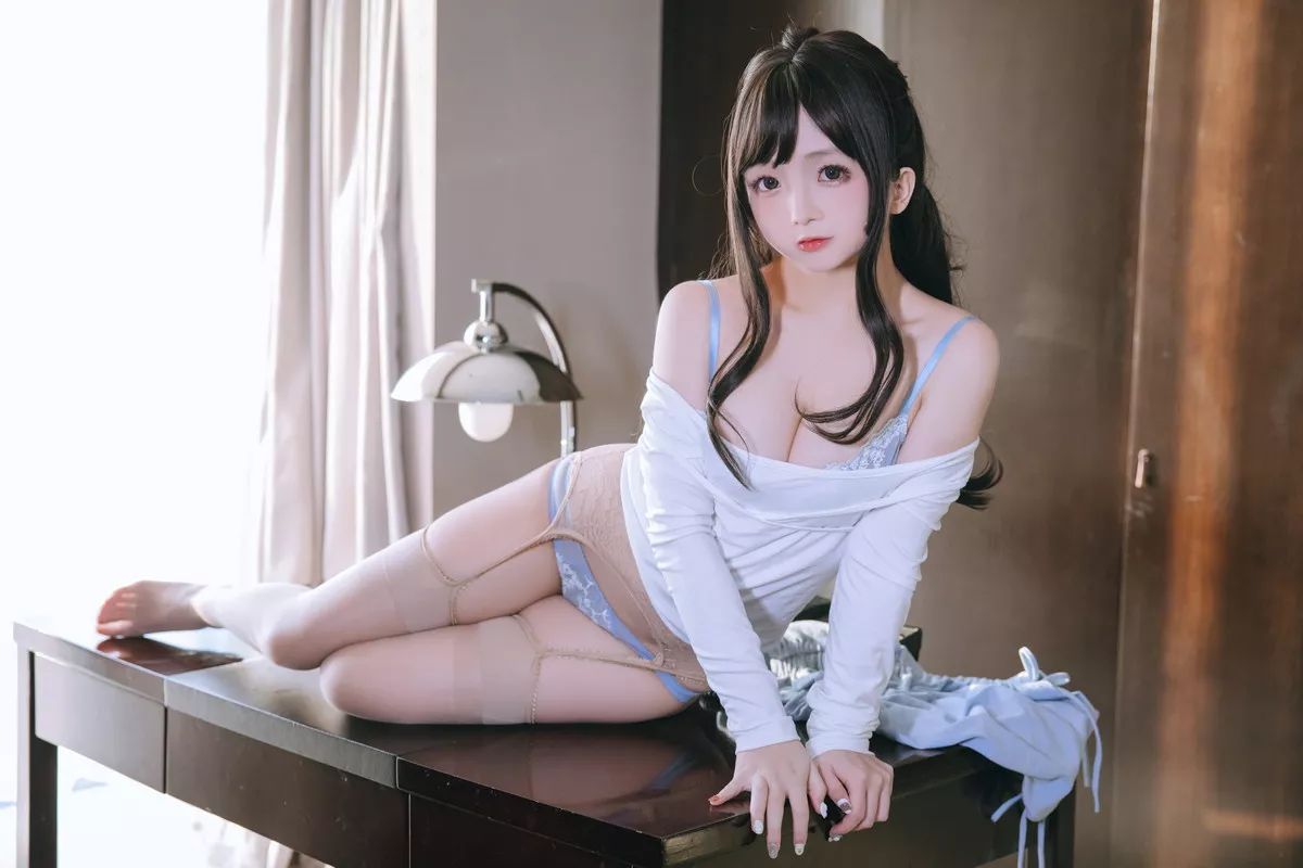 Cosplay美女日奈娇包臀裙秘书主题私房半脱制服露性感内衣秀童颜巨乳诱惑写真105P