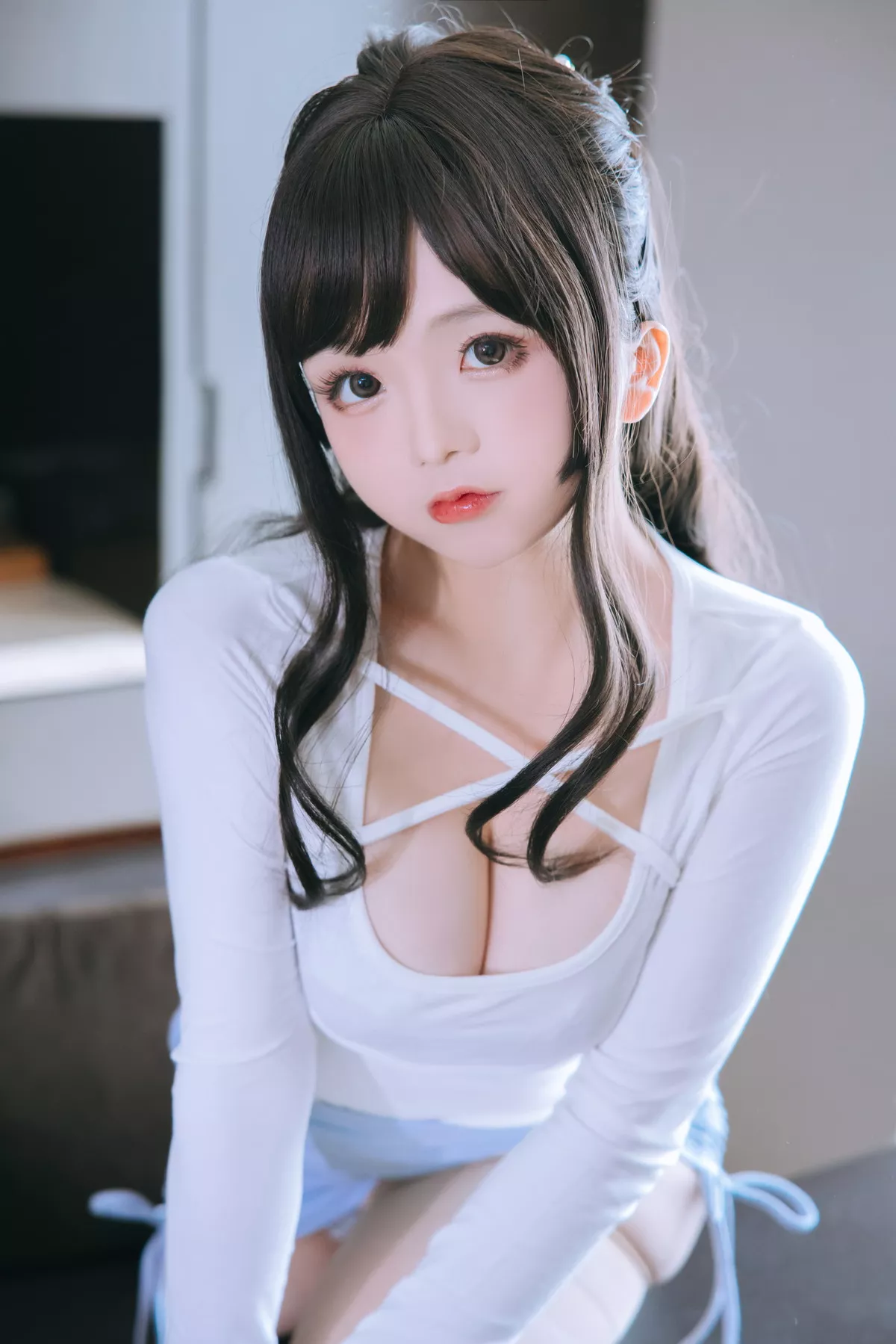 Cosplay美女日奈娇包臀裙秘书主题私房半脱制服露性感内衣秀童颜巨乳诱惑写真105P