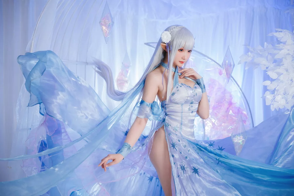 Coser美女瓜希酱水晶礼服主题绝美精灵装扮性感薄纱礼裙秀白嫩肌肤诱惑写真28P