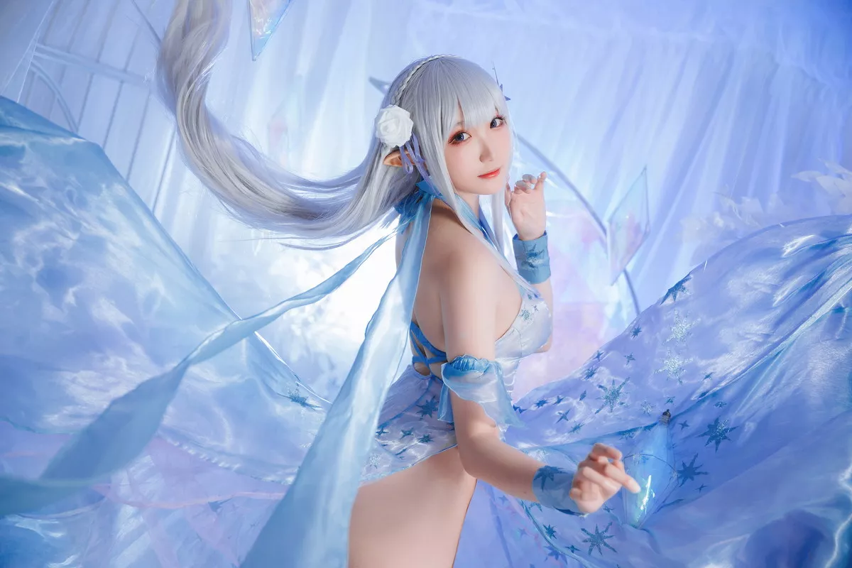 Coser美女瓜希酱水晶礼服主题绝美精灵装扮性感薄纱礼裙秀白嫩肌肤诱惑写真28P
