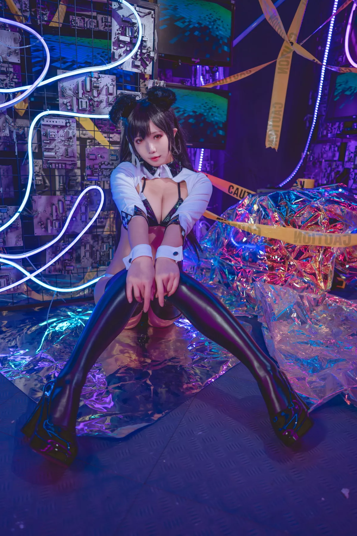 网络美女墨玉-M爱宕机车服主题性感服饰露黑色皮质内衣配皮腿袜撩人诱惑写真55P