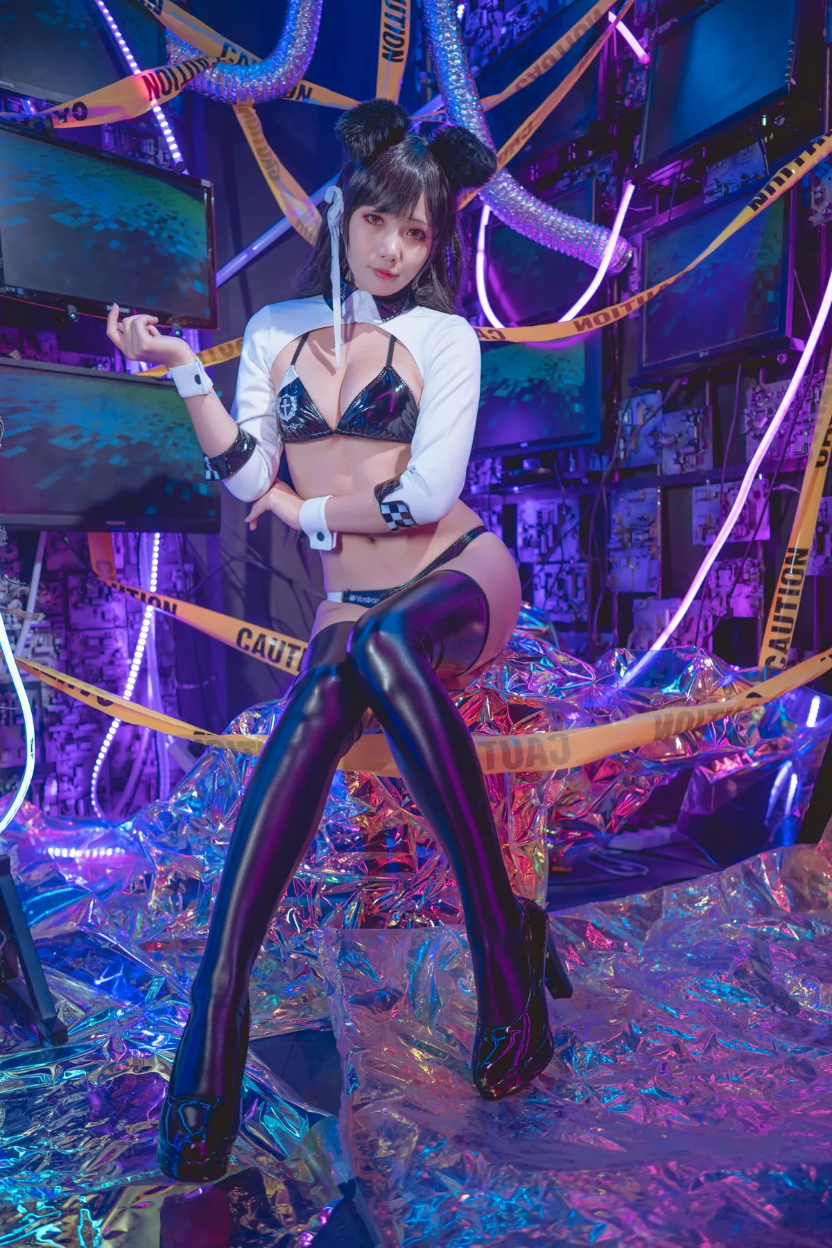 网络美女墨玉-M爱宕机车服主题性感服饰露黑色皮质内衣配皮腿袜撩人诱惑写真55P