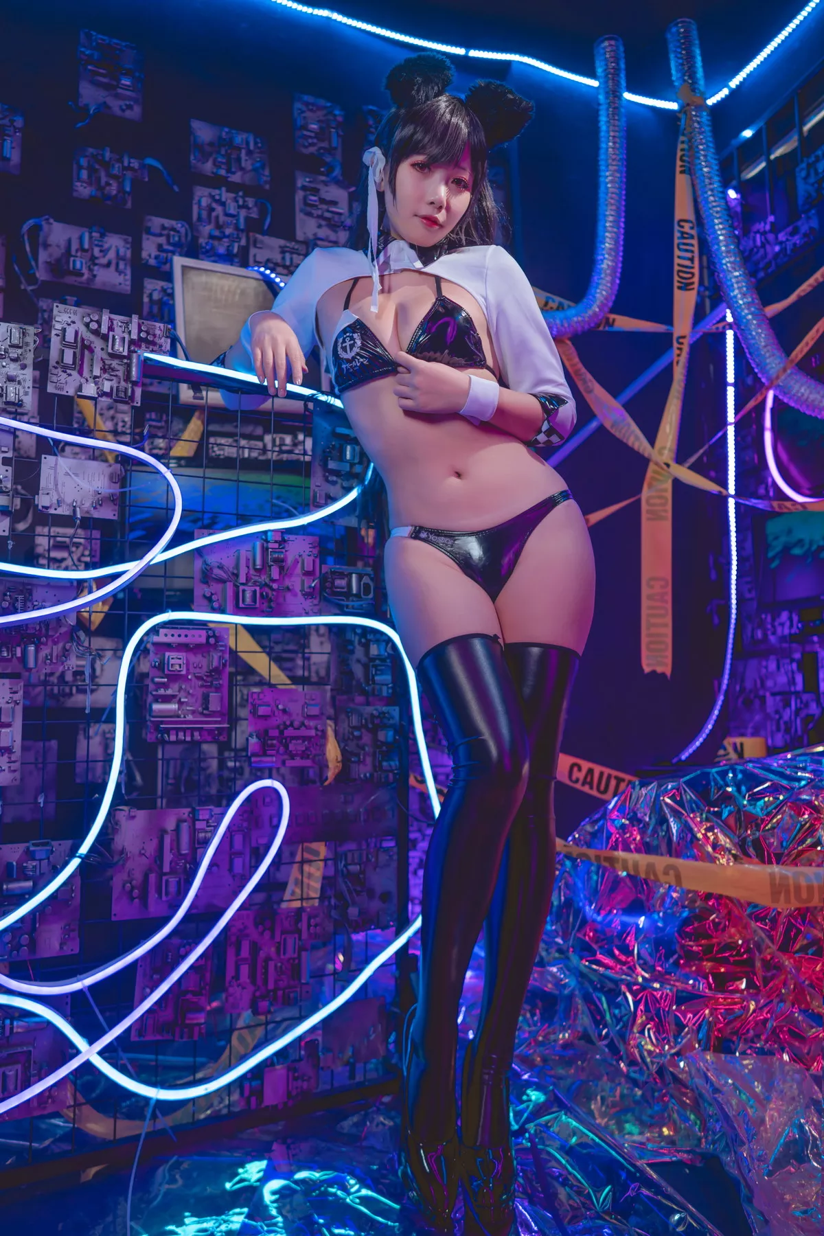网络美女墨玉-M爱宕机车服主题性感服饰露黑色皮质内衣配皮腿袜撩人诱惑写真55P