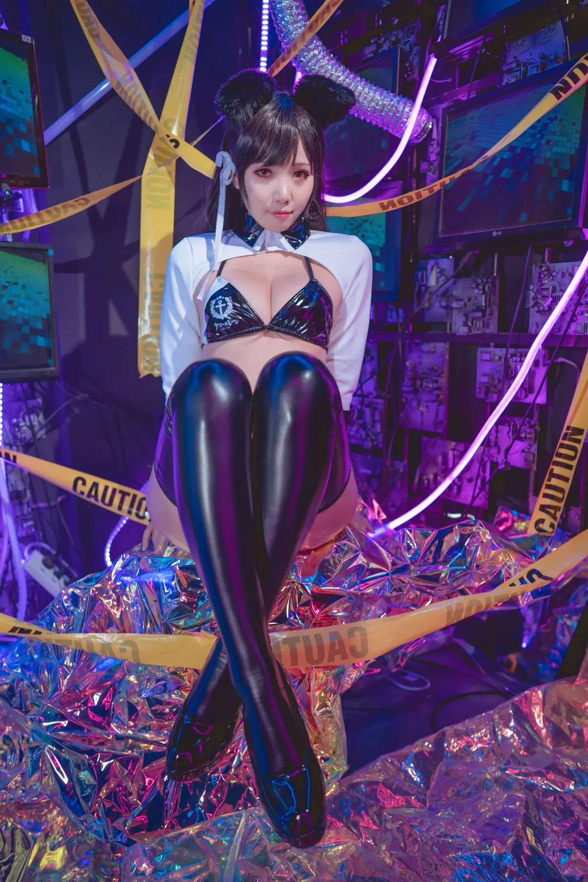 网络美女墨玉-M爱宕机车服主题性感服饰露黑色皮质内衣配皮腿袜撩人诱惑写真55P