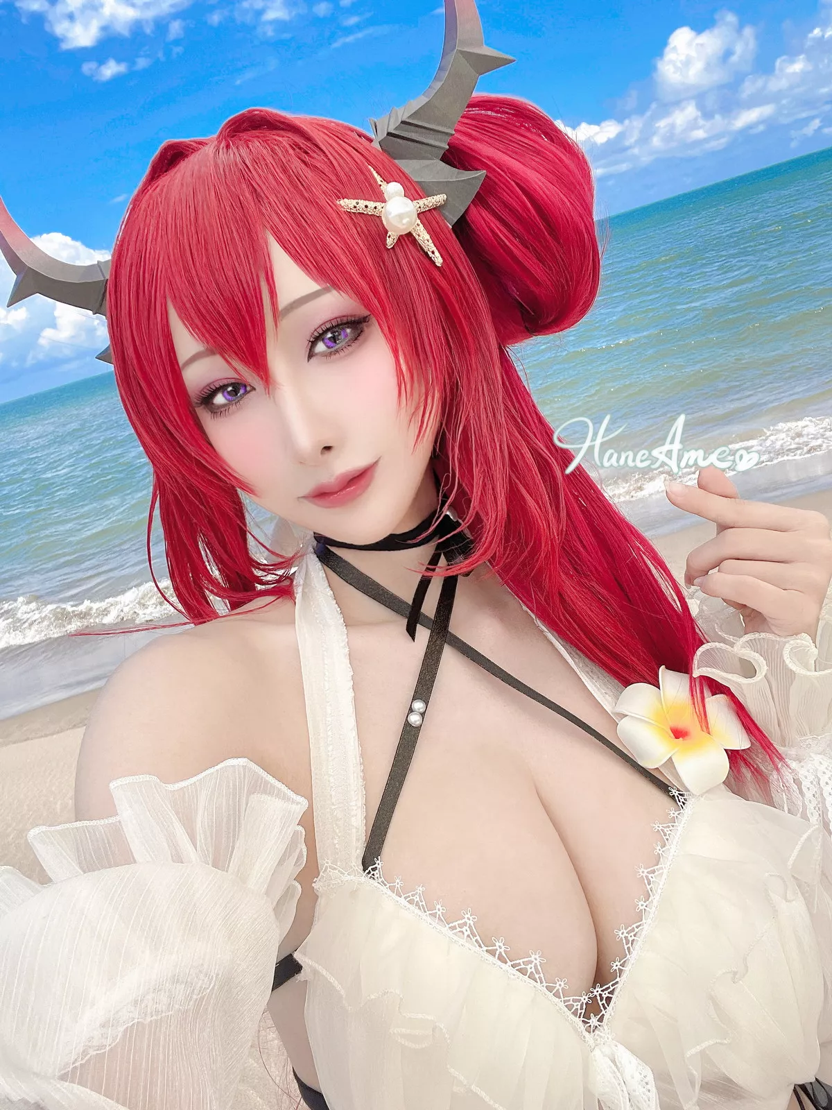 Coser美女雨波_HaneAme泳裝主题海边沙滩性感比基尼秀完美身材惹火诱惑写真38P