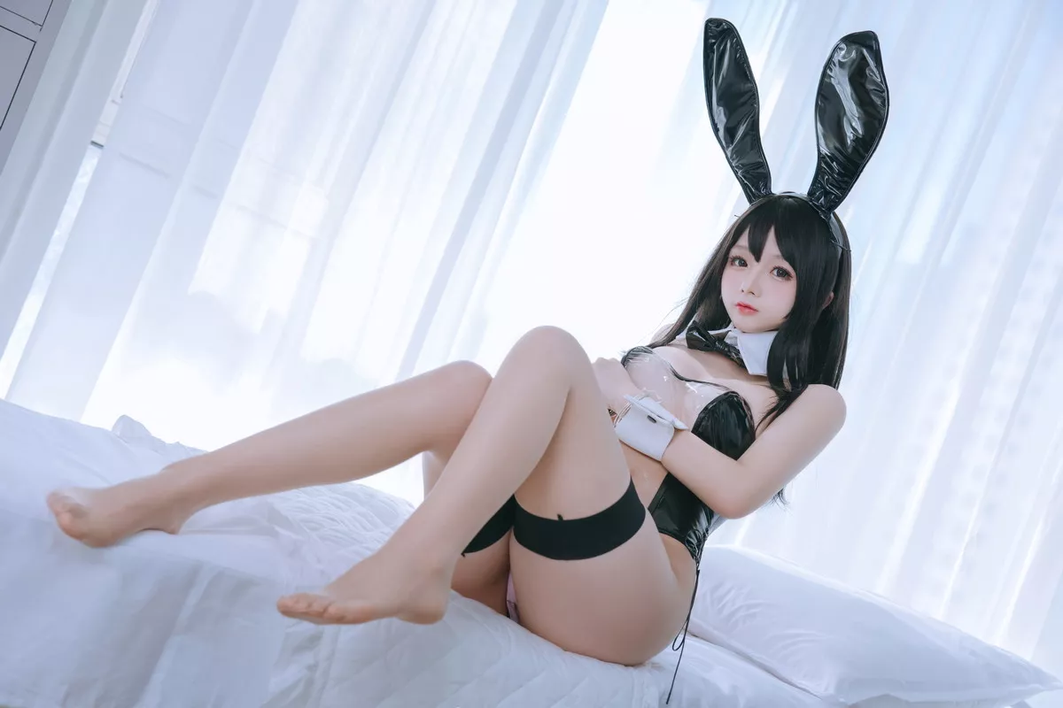 Cosplay美女日奈娇透明兔女郎主题私房性感薄透连体衣秀惹火身材撩人诱惑写真60P