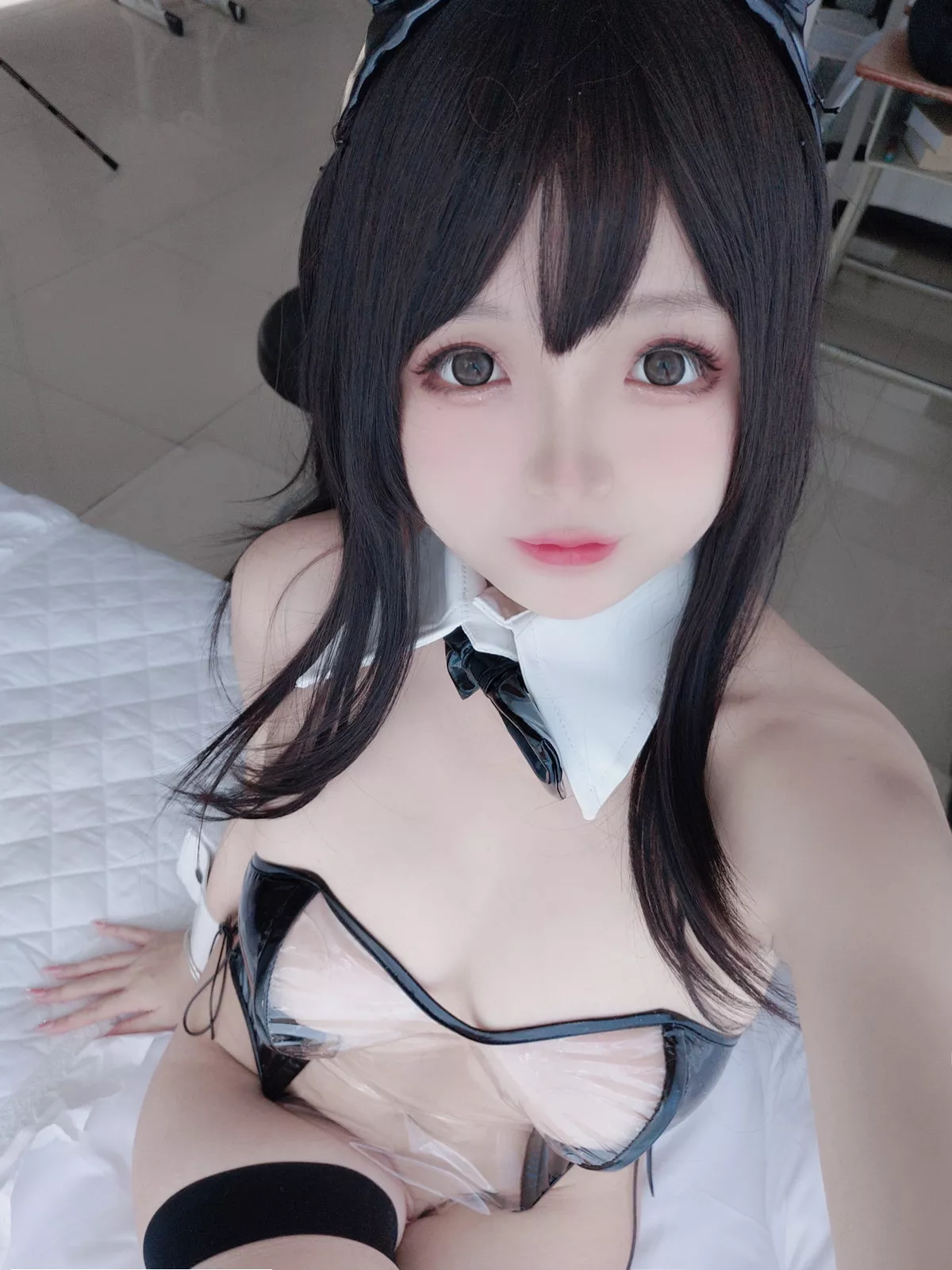 Cosplay美女日奈娇透明兔女郎主题私房性感薄透连体衣秀惹火身材撩人诱惑写真60P