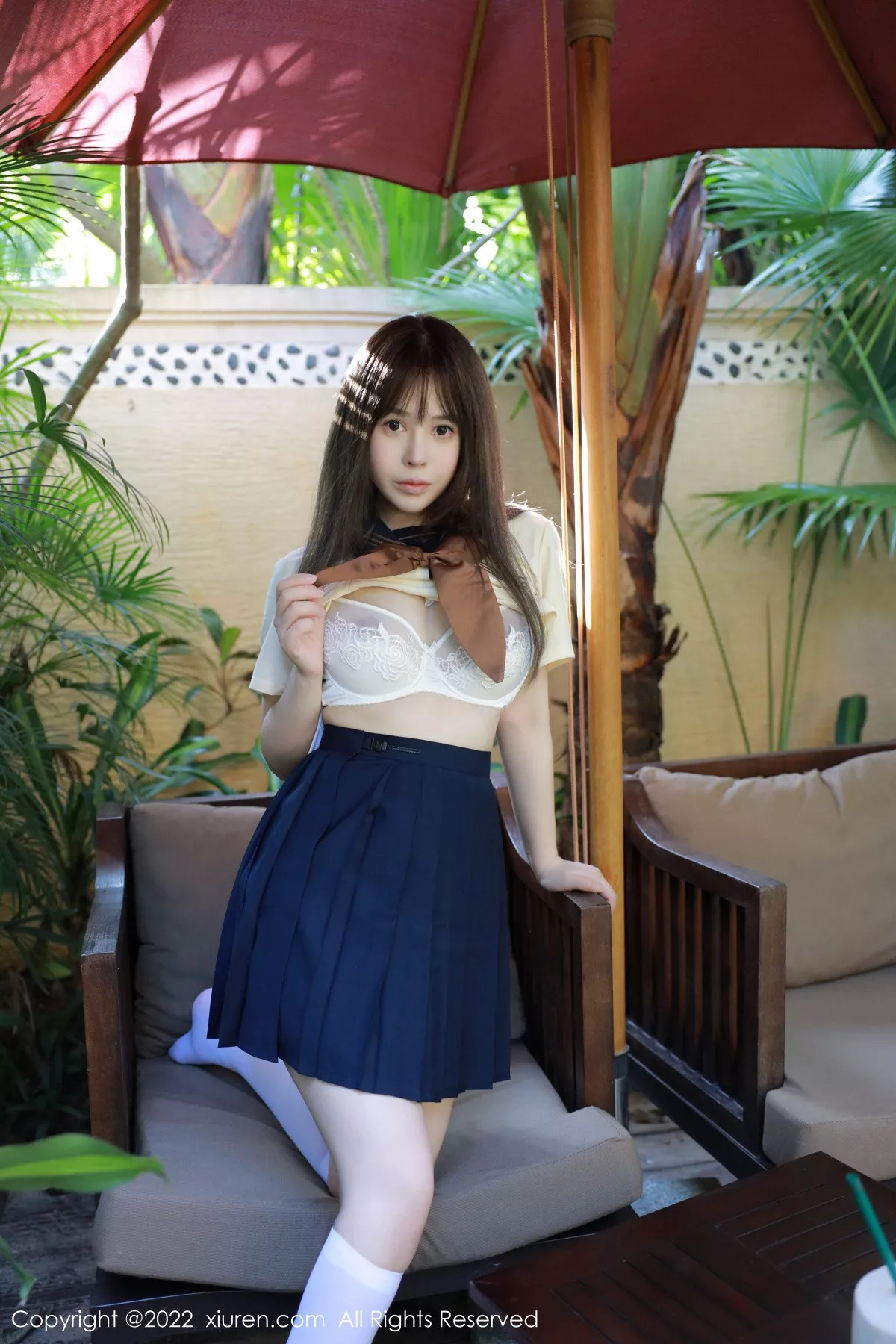 XiuRen第6021期_女神Evelyn艾莉南京旅拍户外性感白色水手服秀完美身材诱惑写真66P