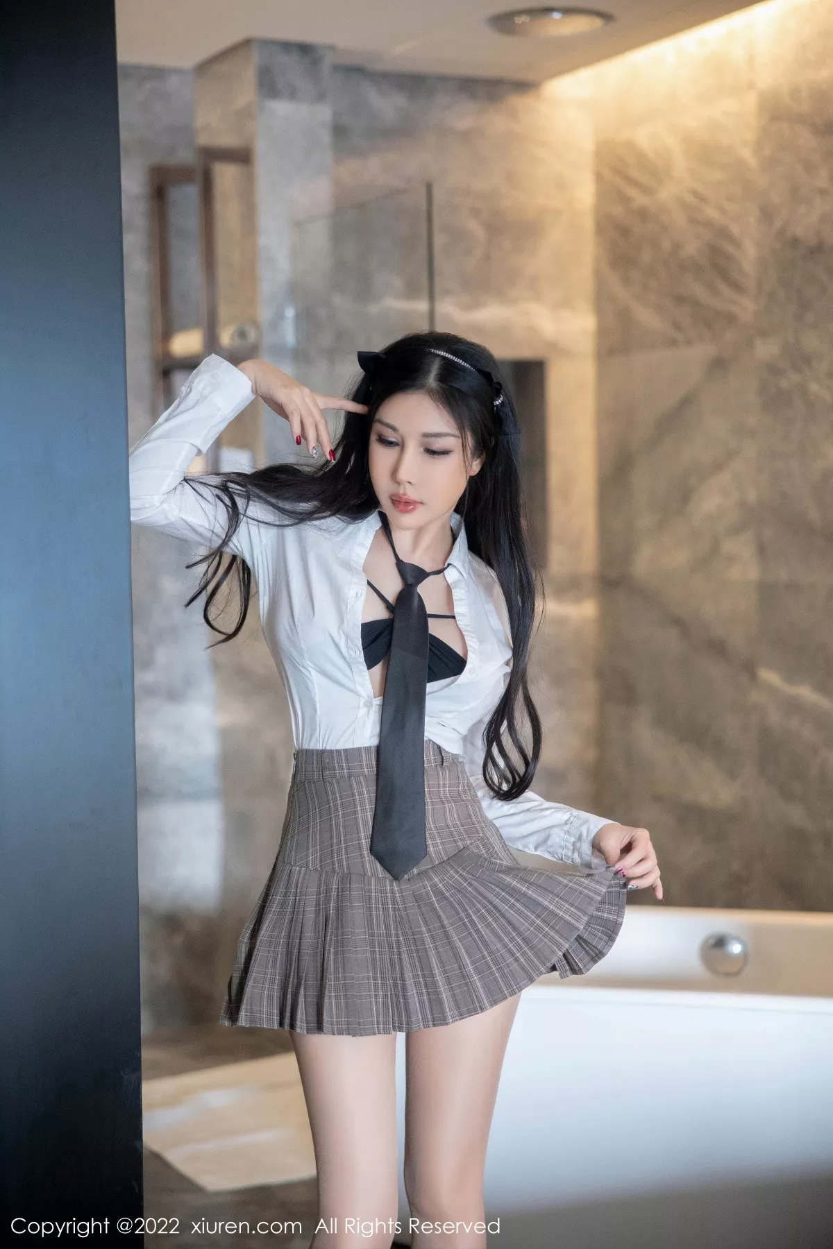XiuRen第5902期_模特田冰冰私房脱性感制服露黑色情趣内衣秀丰满身材诱惑写真79P