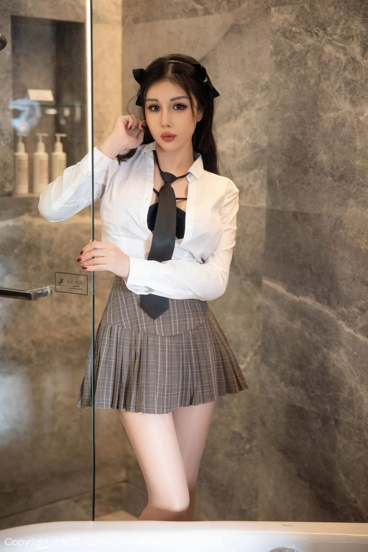 XiuRen第5902期_模特田冰冰私房脱性感制服露黑色情趣内衣秀丰满身材诱惑写真79P