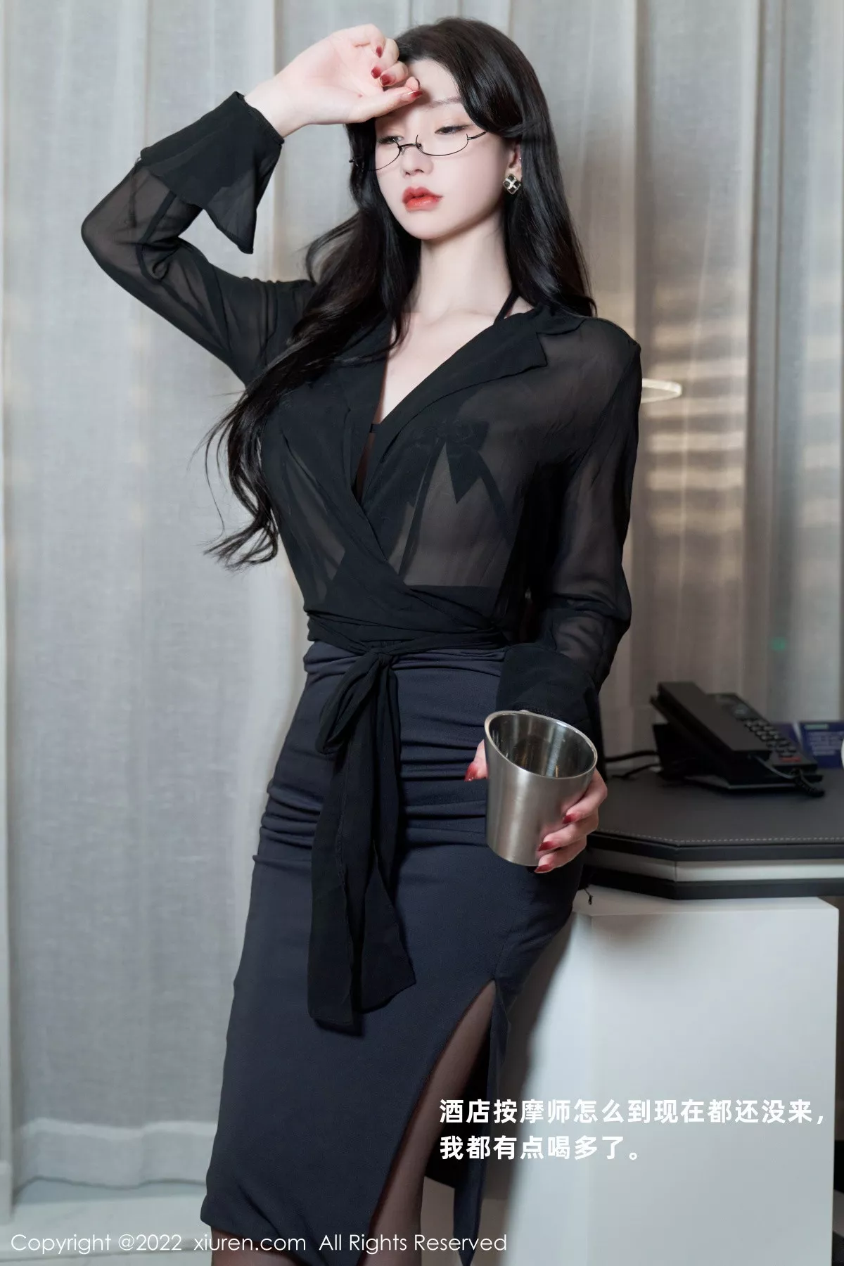 XiuRen第5914期_女神周于希Sally黑色薄纱衣配超薄黑丝半脱秀火辣身材诱惑写真97P