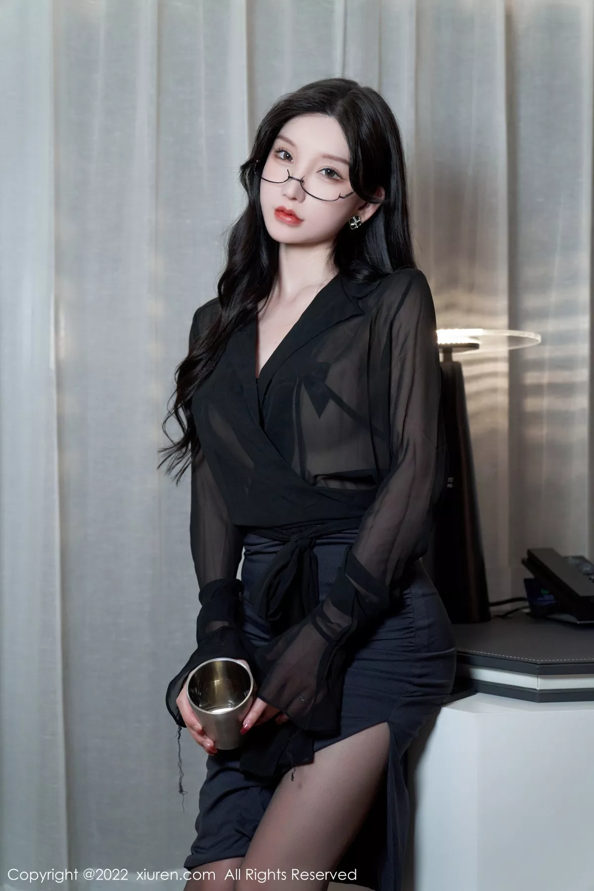 XiuRen第5914期_女神周于希Sally黑色薄纱衣配超薄黑丝半脱秀火辣身材诱惑写真97P