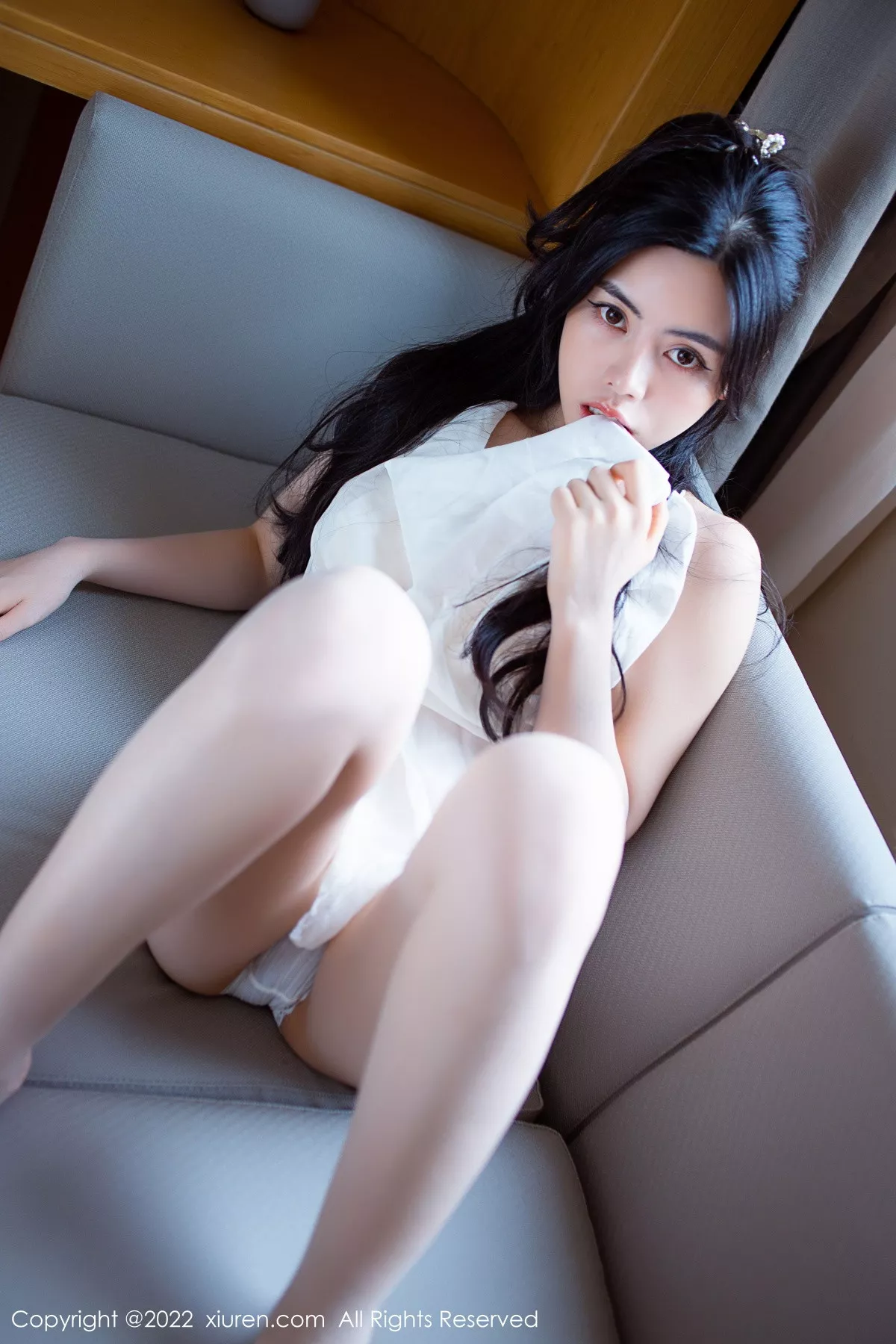 XiuRen第5929期_模特白甜私房多套服饰性感白色真空系列秀完美身材迷人诱惑写真94P