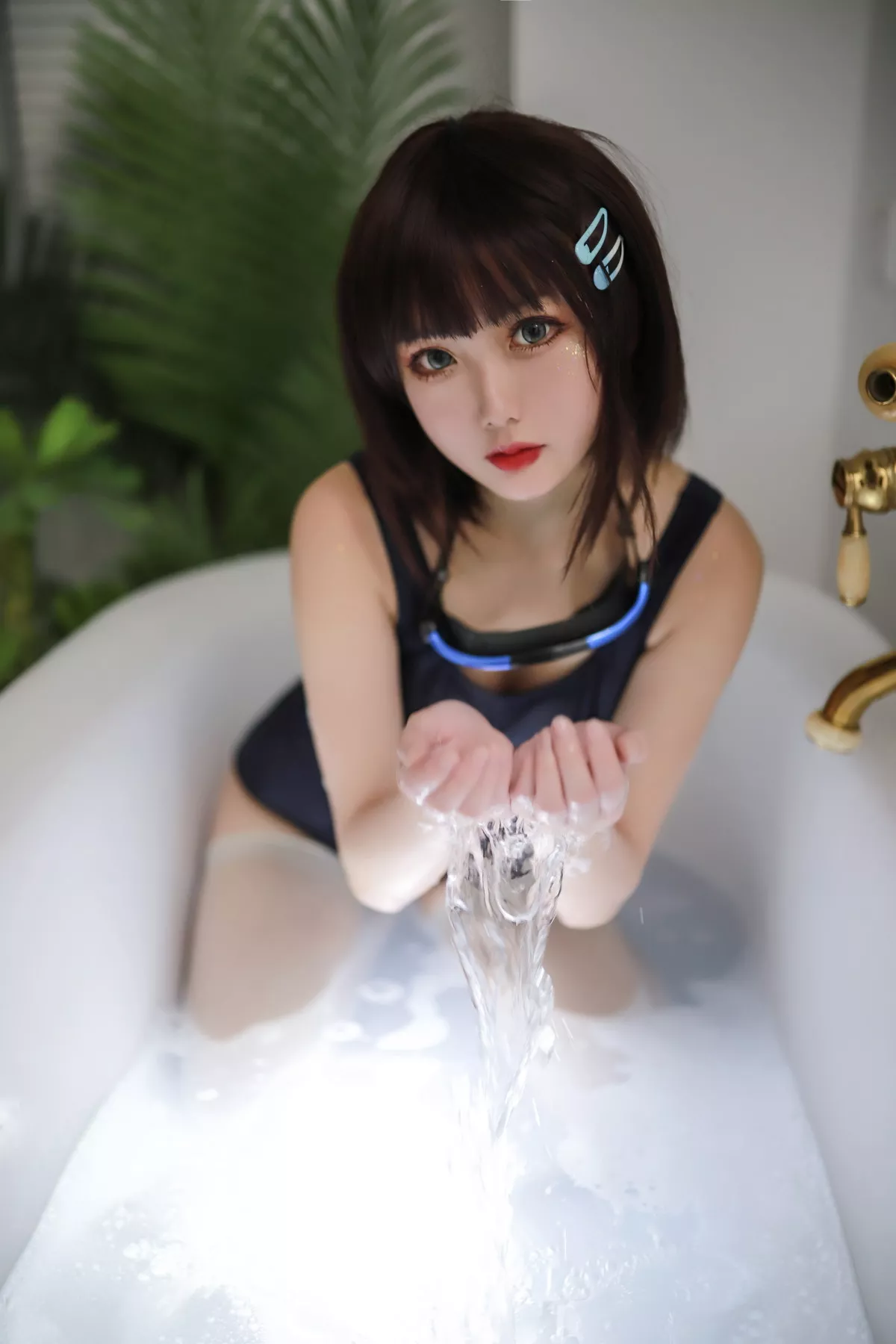 网络美女您的蛋蛋夏日泳装主题私房浴缸性感死库水泳衣湿身秀苗条身材诱惑写真40P