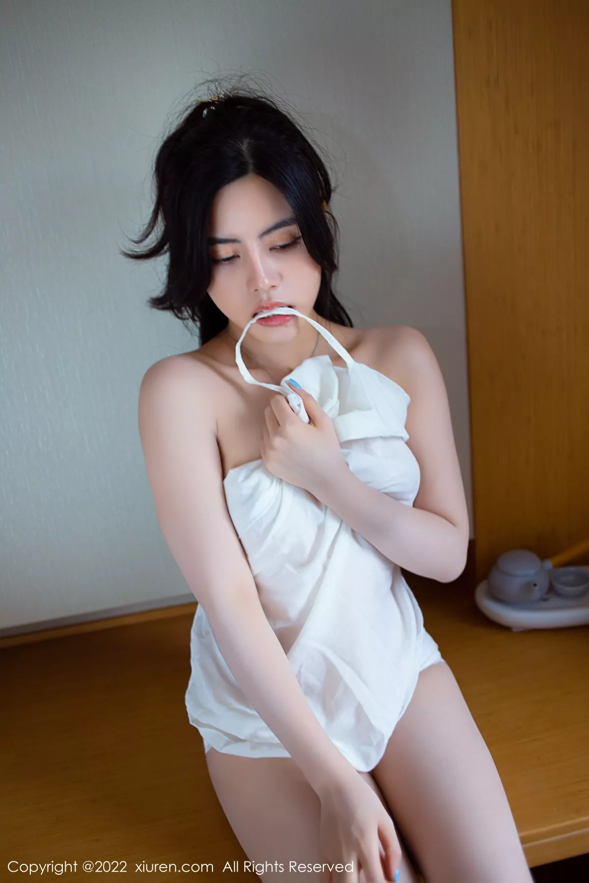 XiuRen第5929期_模特白甜私房多套服饰性感白色真空系列秀完美身材迷人诱惑写真94P