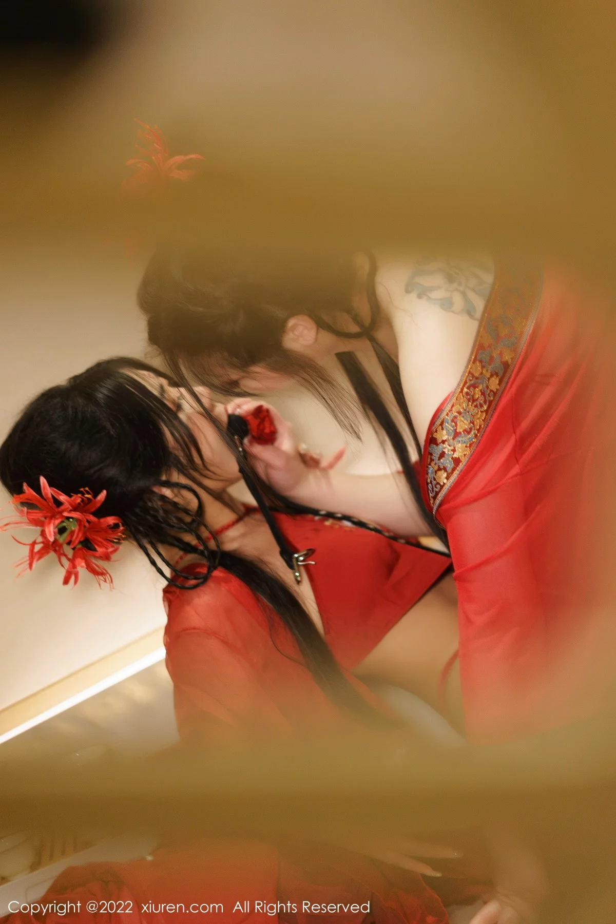 XiuRen第6068期_女神laura阿姣＆妲己_Toxic红色薄透古装服秀丰满身材诱惑写真79P