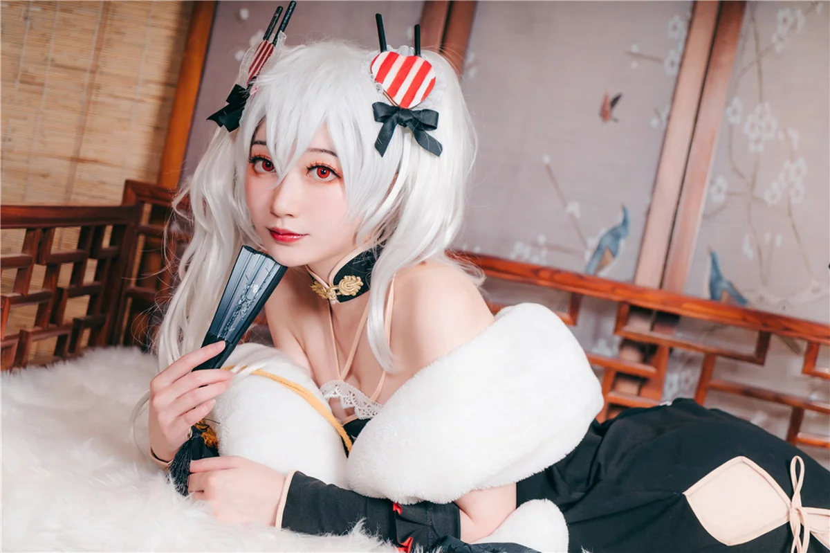 Coser美女桃墨吸血鬼旗袍主题私房性感黑色超短旗袍秀白嫩肌肤迷人诱惑写真40P