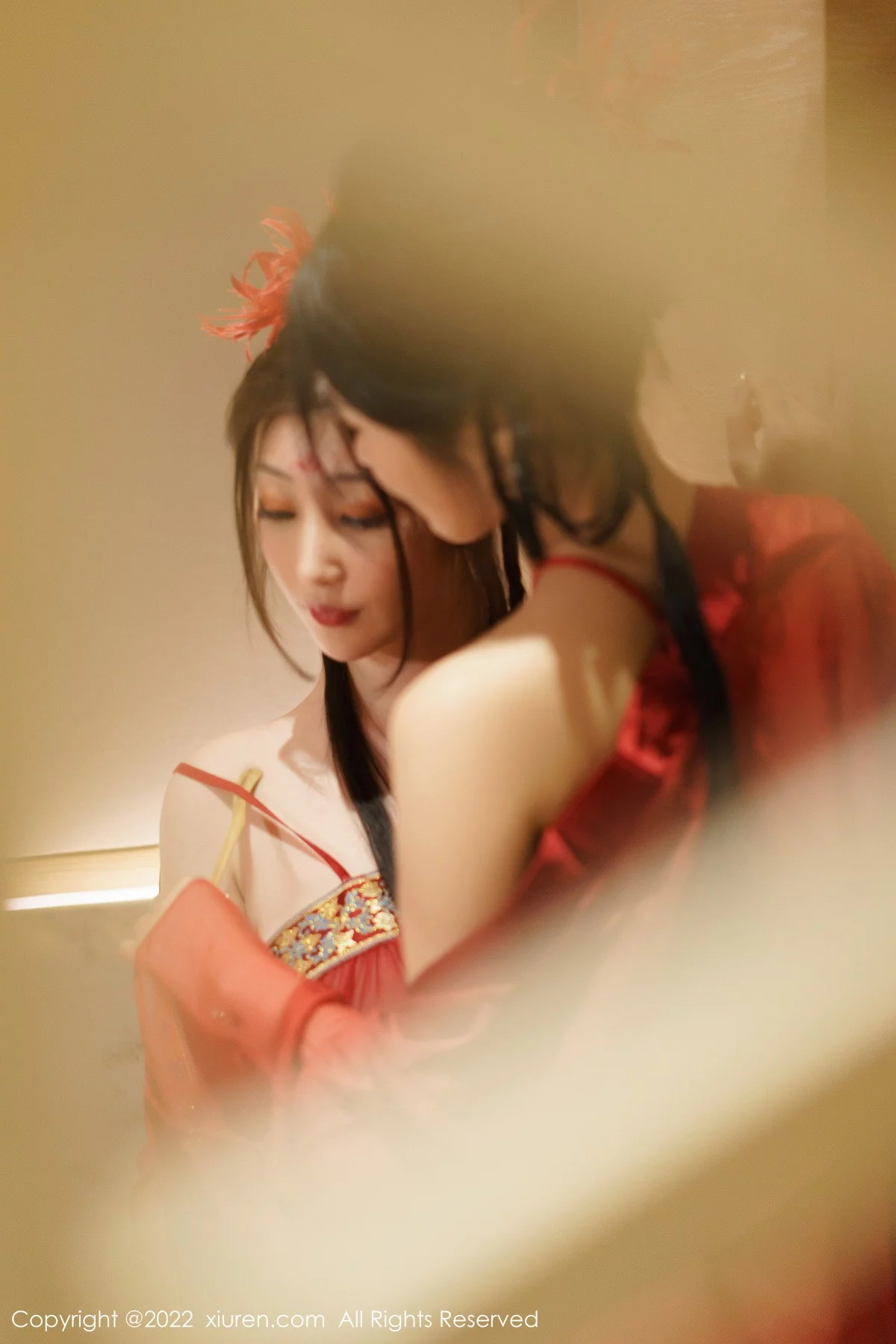 XiuRen第6068期_女神laura阿姣＆妲己_Toxic红色薄透古装服秀丰满身材诱惑写真79P