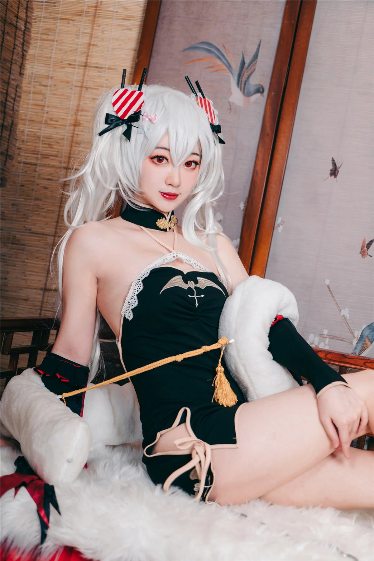 Coser美女桃墨吸血鬼旗袍主题私房性感黑色超短旗袍秀白嫩肌肤迷人诱惑写真40P