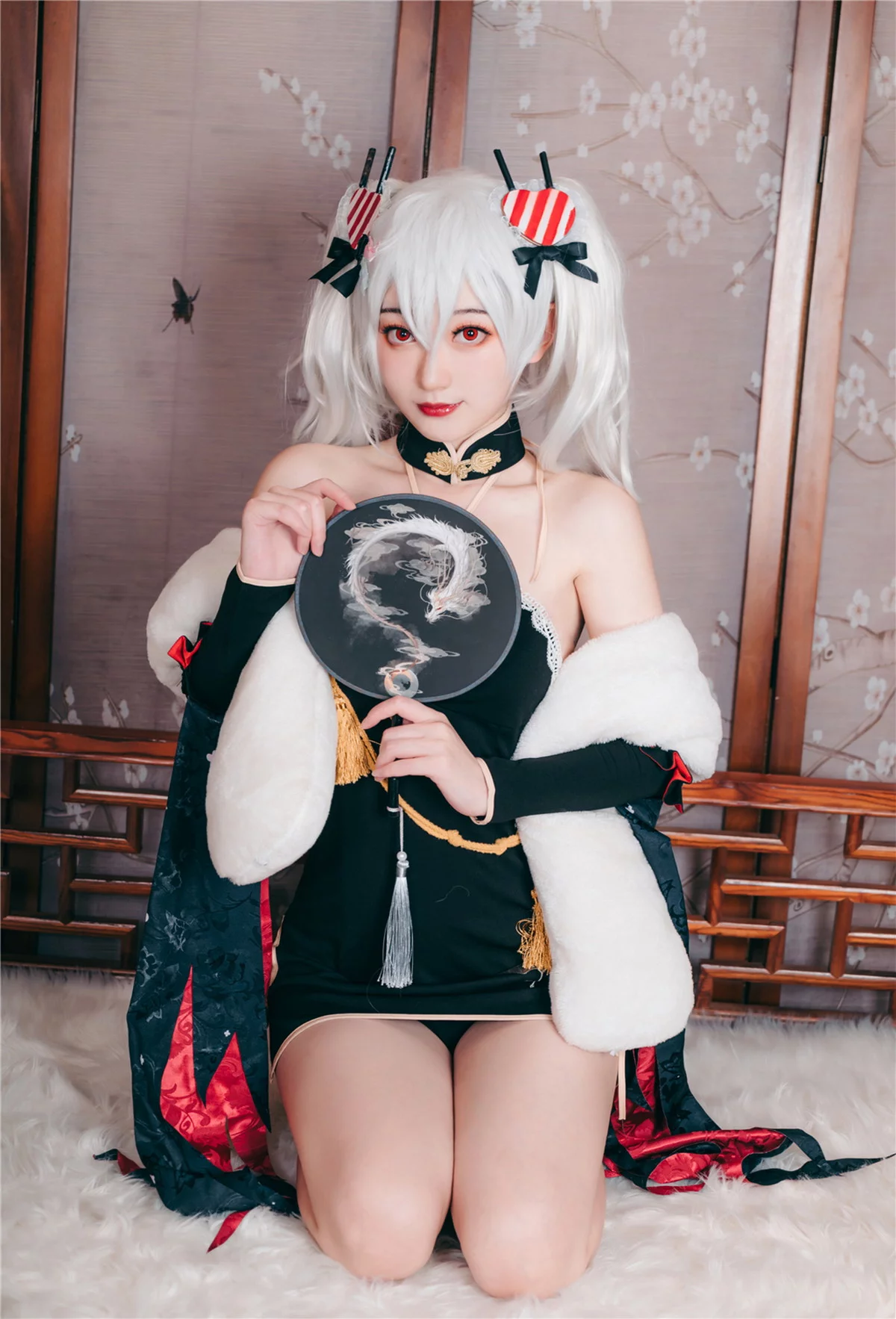 Coser美女桃墨吸血鬼旗袍主题私房性感黑色超短旗袍秀白嫩肌肤迷人诱惑写真40P