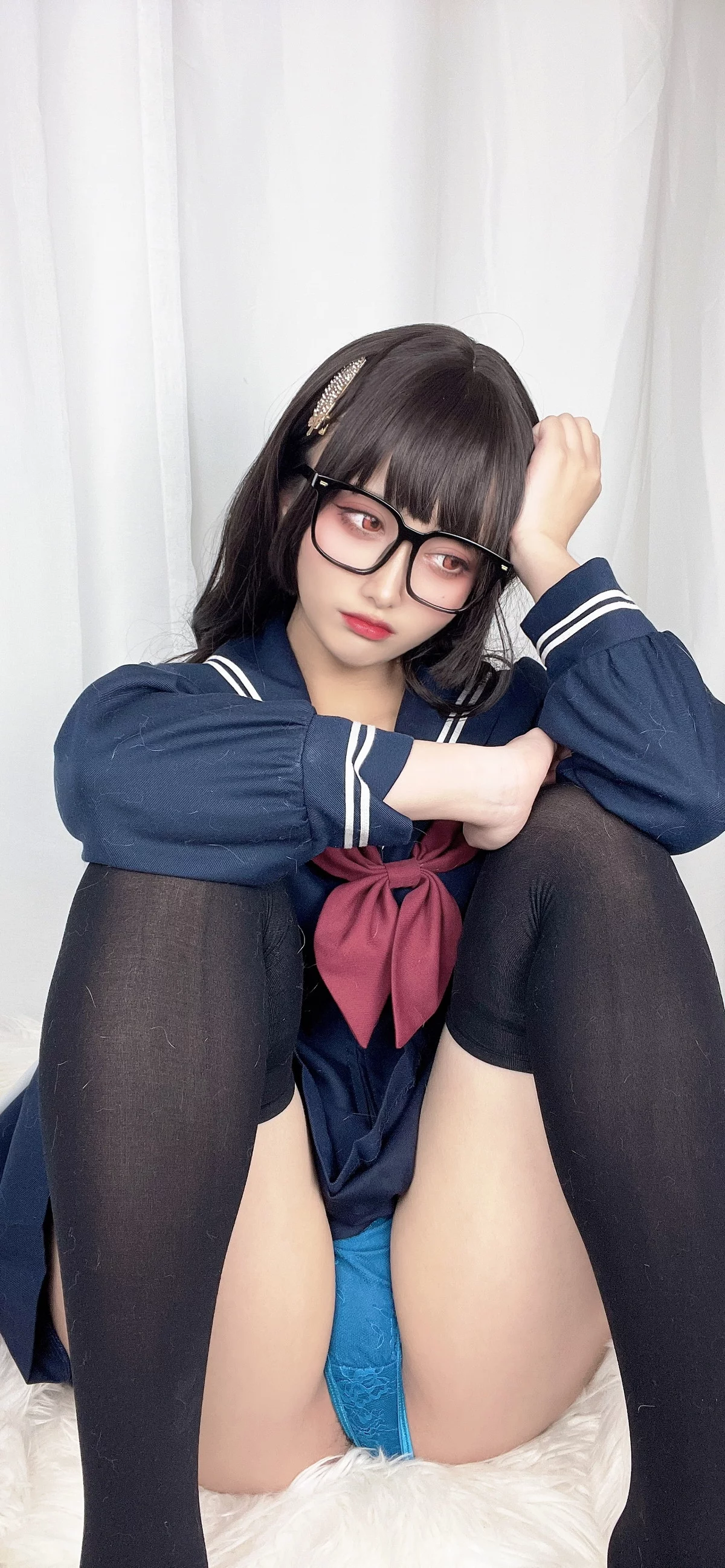 动漫博主洛璃LoLiSAMA漫画主题私房脱学生制服露性感蕾丝内衣丰满诱惑写真113P