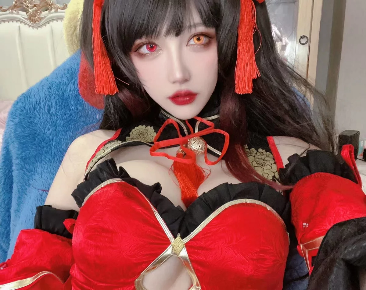人气Coser啾小妍合集主题私房性感服饰系列秀完美身材翘臀美腿迷人诱惑写真328P
