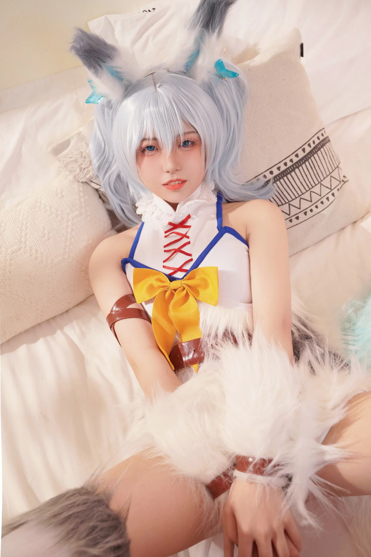 微博美少女虎森森回复术士刹那主题私房床上性感服饰秀翘臀美腿迷人诱惑写真40P
