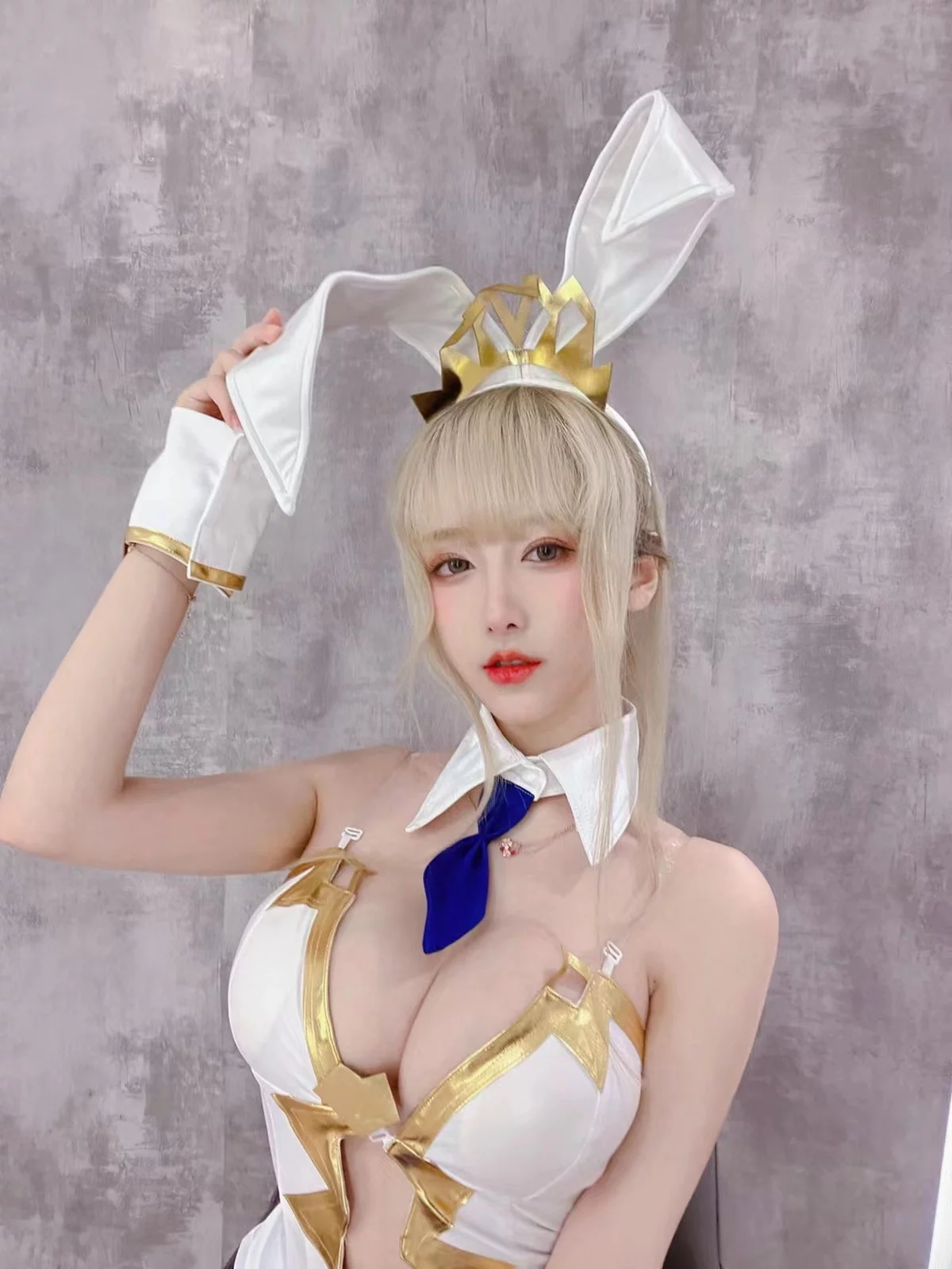 人气Coser啾小妍合集主题私房性感服饰系列秀完美身材翘臀美腿迷人诱惑写真328P