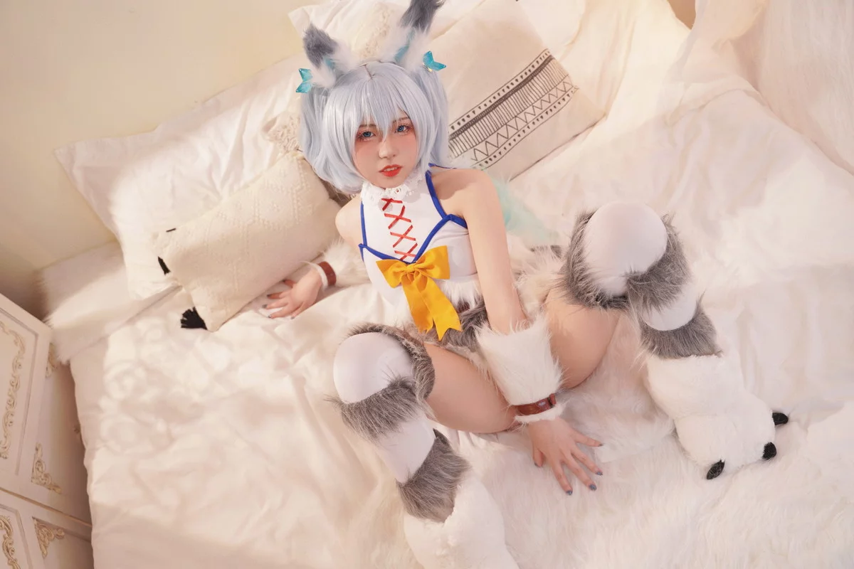 微博美少女虎森森回复术士刹那主题私房床上性感服饰秀翘臀美腿迷人诱惑写真40P