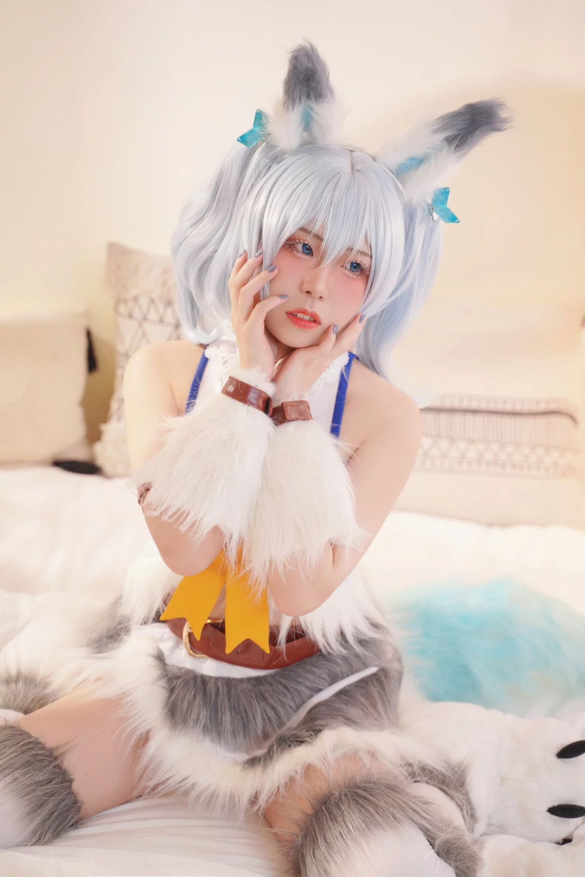 微博美少女虎森森回复术士刹那主题私房床上性感服饰秀翘臀美腿迷人诱惑写真40P