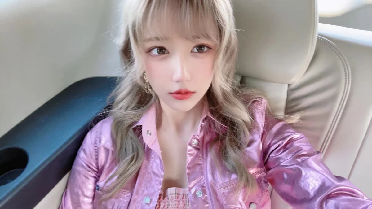 人气Coser啾小妍合集主题私房性感服饰系列秀完美身材翘臀美腿迷人诱惑写真328P