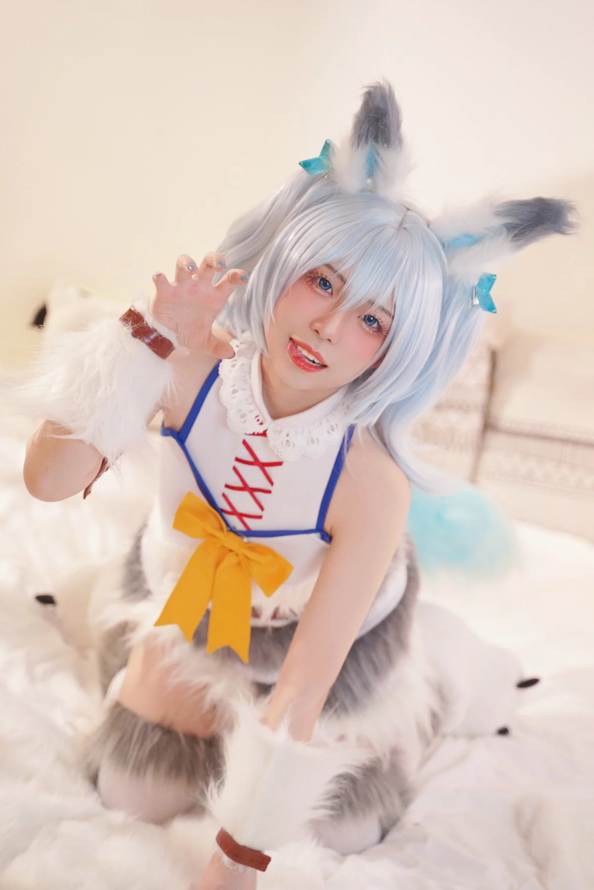 微博美少女虎森森回复术士刹那主题私房床上性感服饰秀翘臀美腿迷人诱惑写真40P