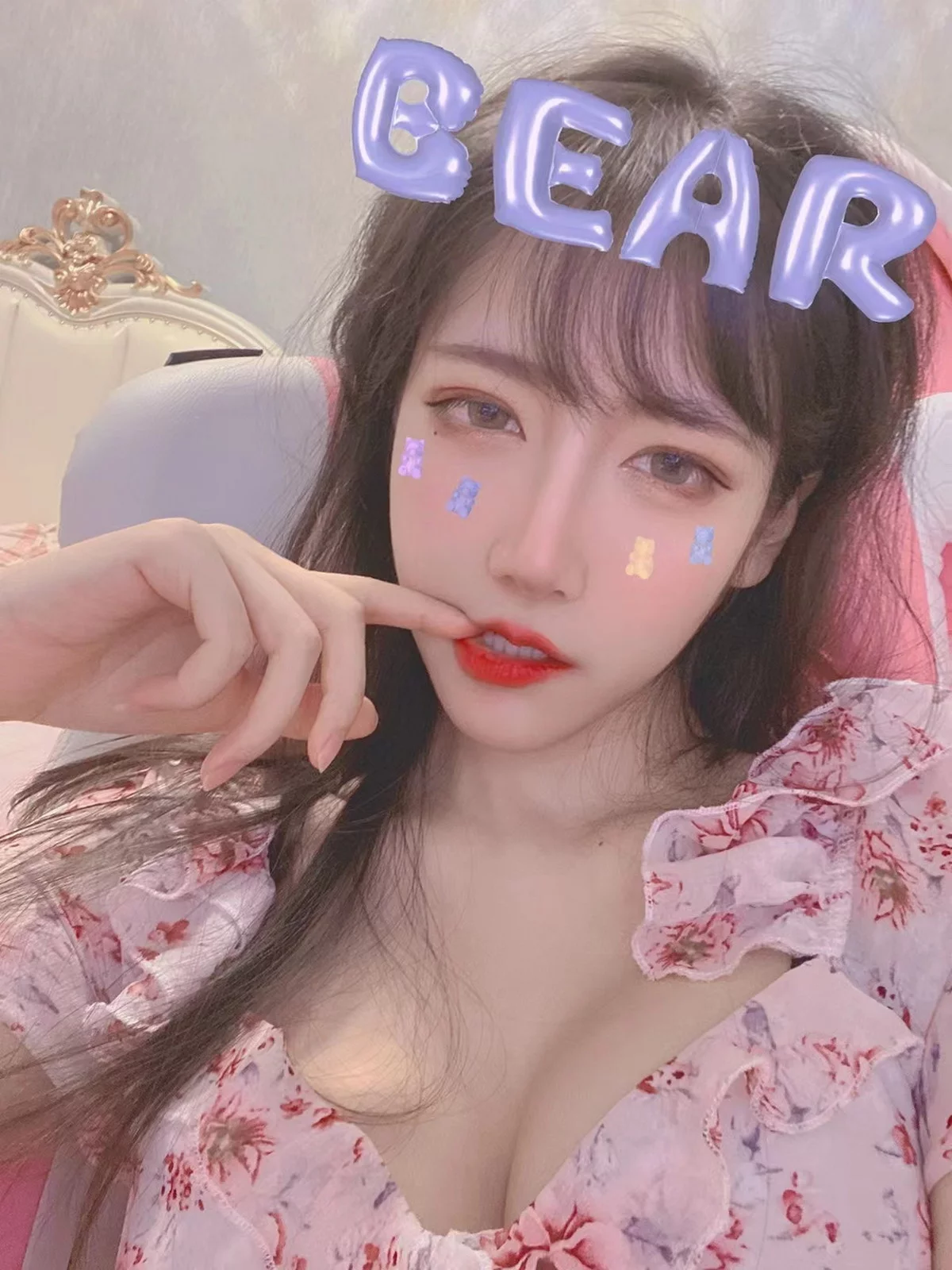 人气Coser啾小妍合集主题私房性感服饰系列秀完美身材翘臀美腿迷人诱惑写真328P