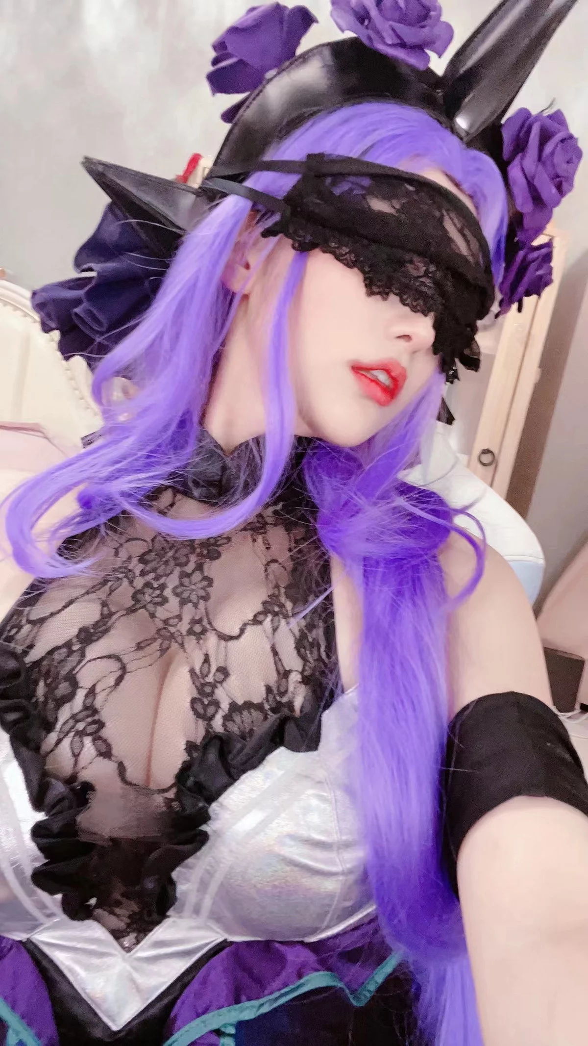 人气Coser啾小妍合集主题私房性感服饰系列秀完美身材翘臀美腿迷人诱惑写真328P
