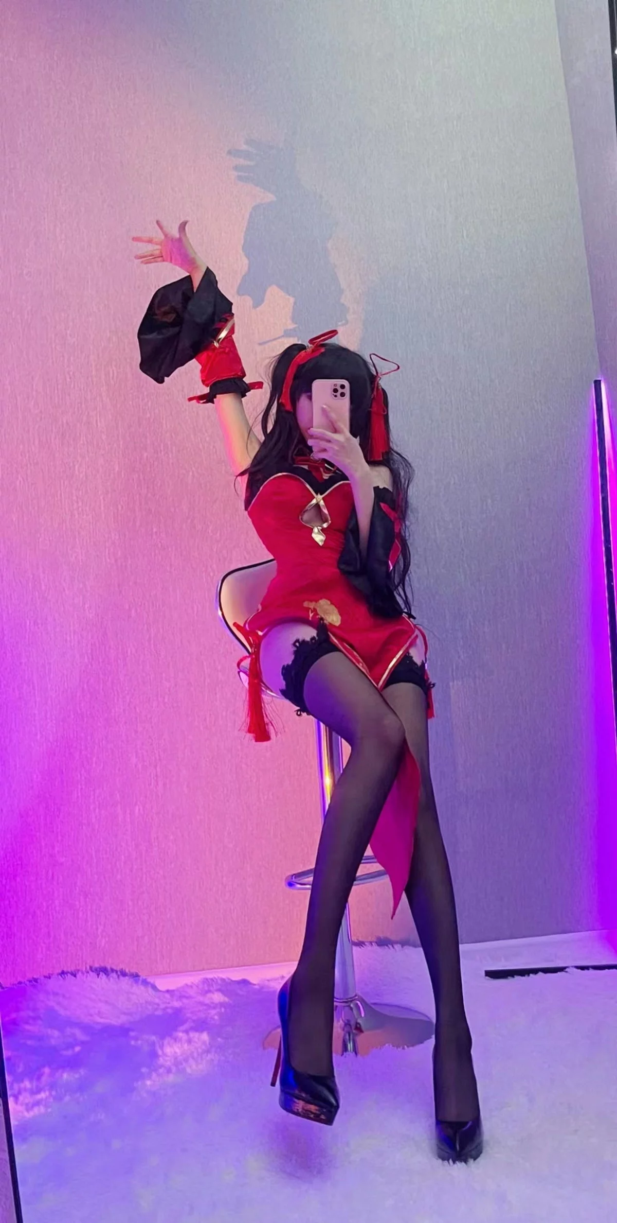 人气Coser啾小妍合集主题私房性感服饰系列秀完美身材翘臀美腿迷人诱惑写真328P