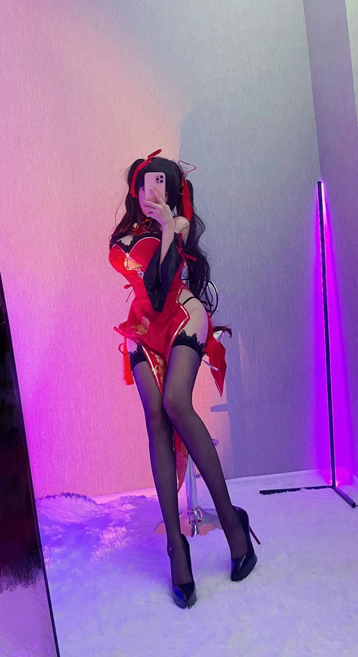 人气Coser啾小妍合集主题私房性感服饰系列秀完美身材翘臀美腿迷人诱惑写真328P