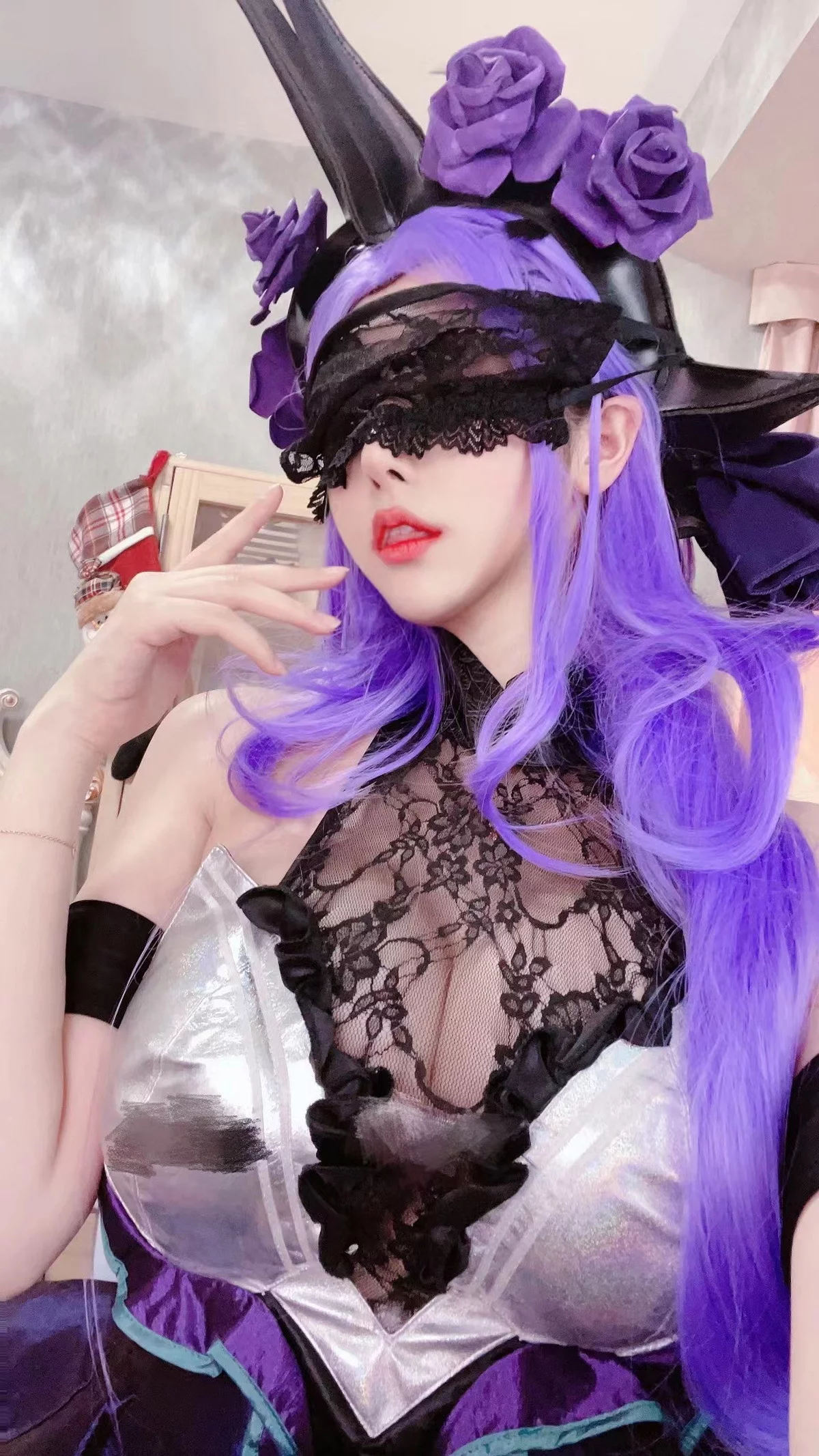 人气Coser啾小妍合集主题私房性感服饰系列秀完美身材翘臀美腿迷人诱惑写真328P