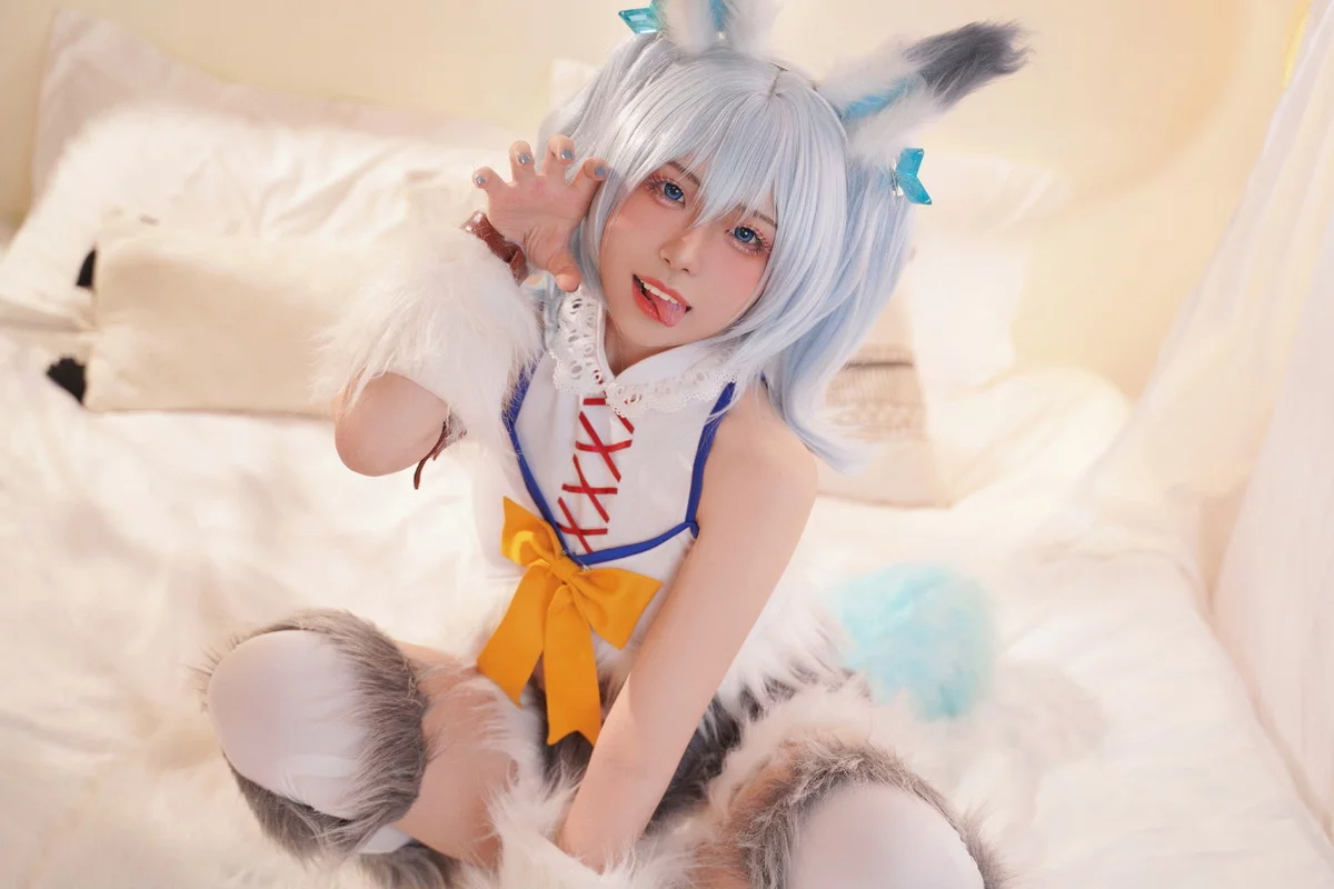 微博美少女虎森森回复术士刹那主题私房床上性感服饰秀翘臀美腿迷人诱惑写真40P