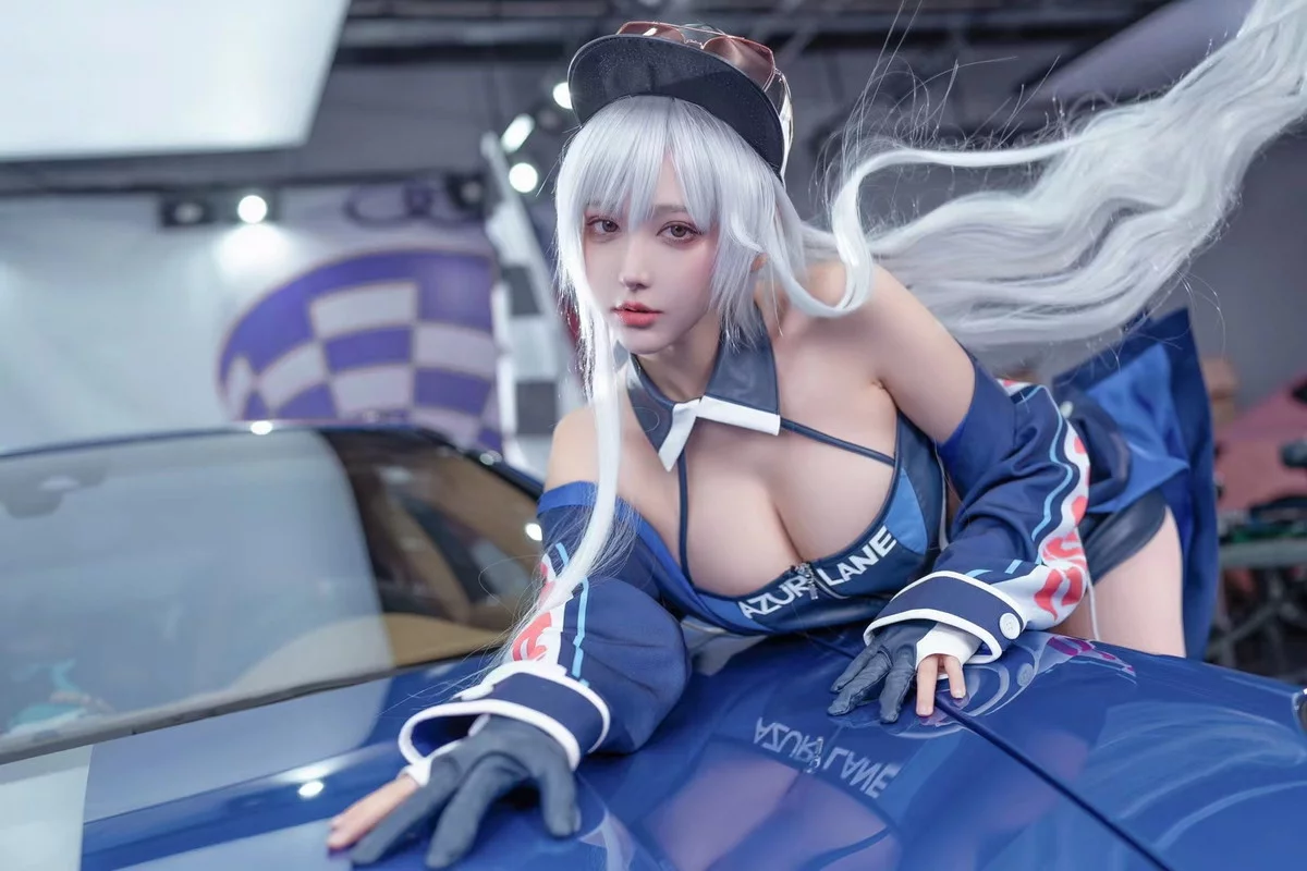 人气Coser啾小妍合集主题私房性感服饰系列秀完美身材翘臀美腿迷人诱惑写真328P